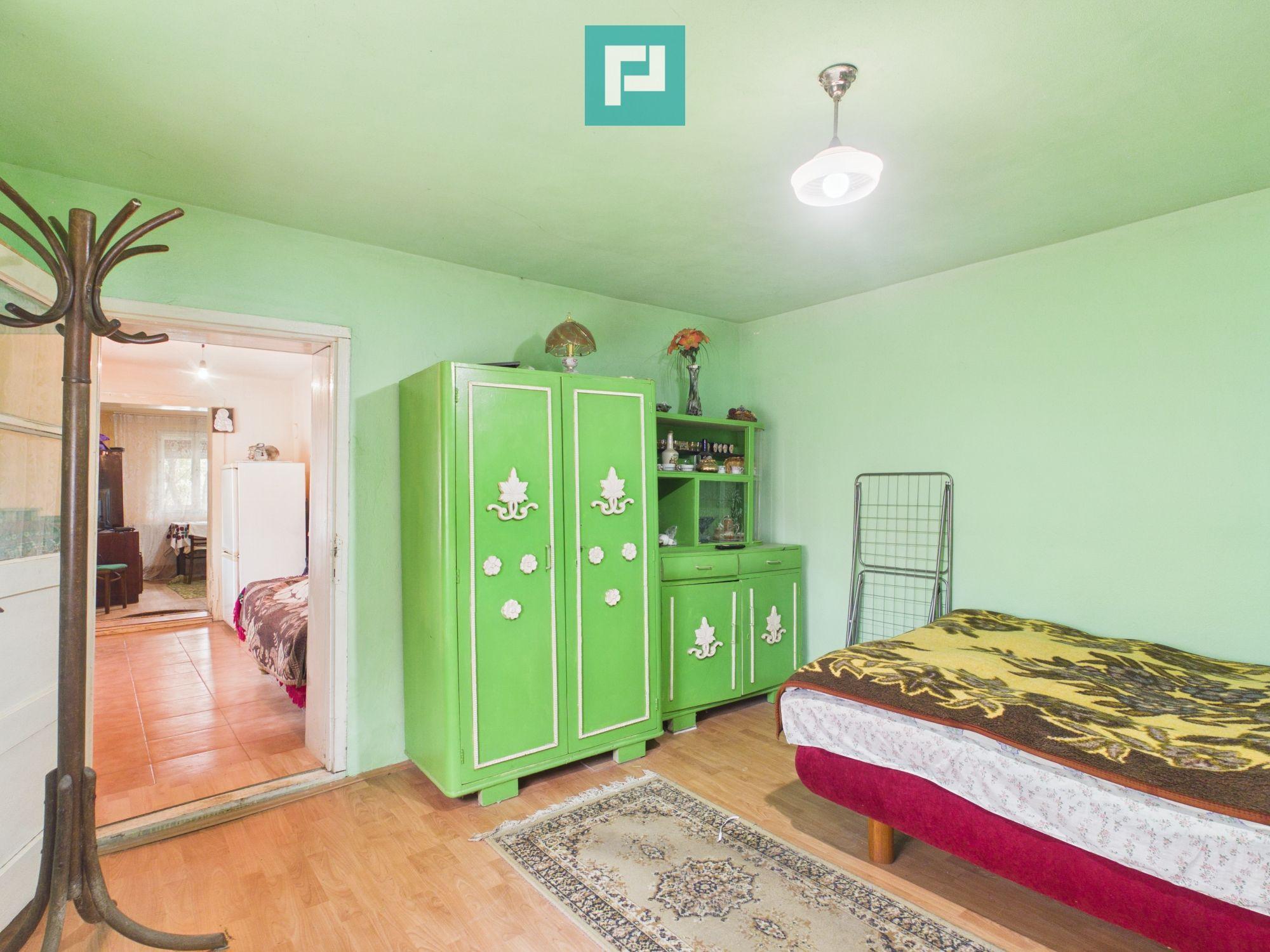 Casă din cărămidă 6 camere – Ineu - 11