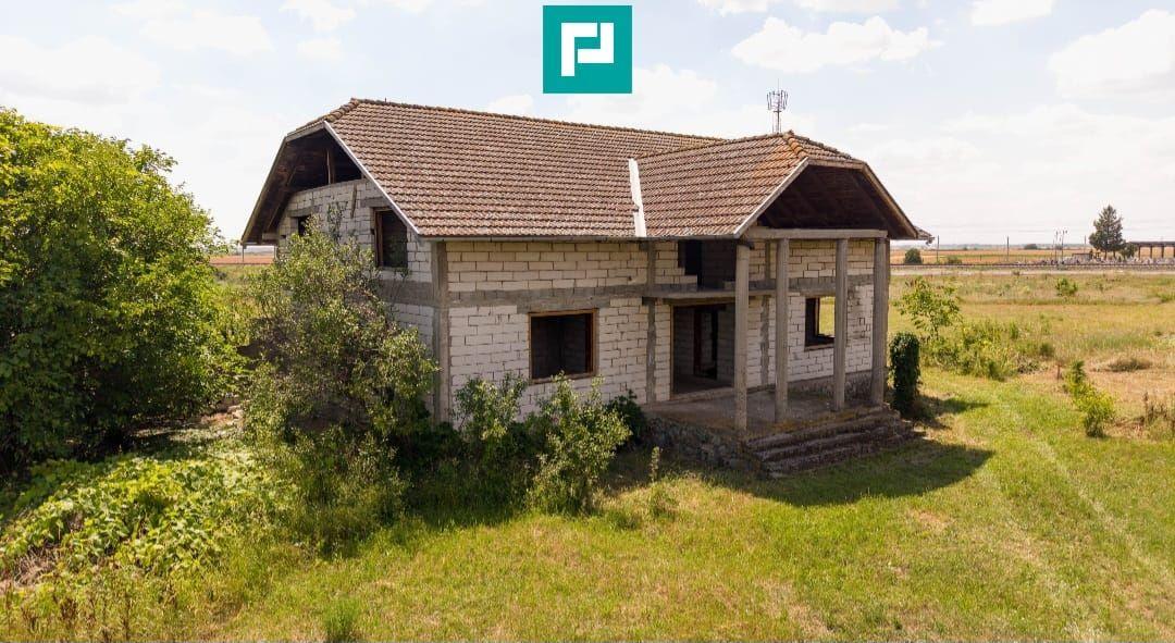 Casă impunătoare în Păuliş - 2