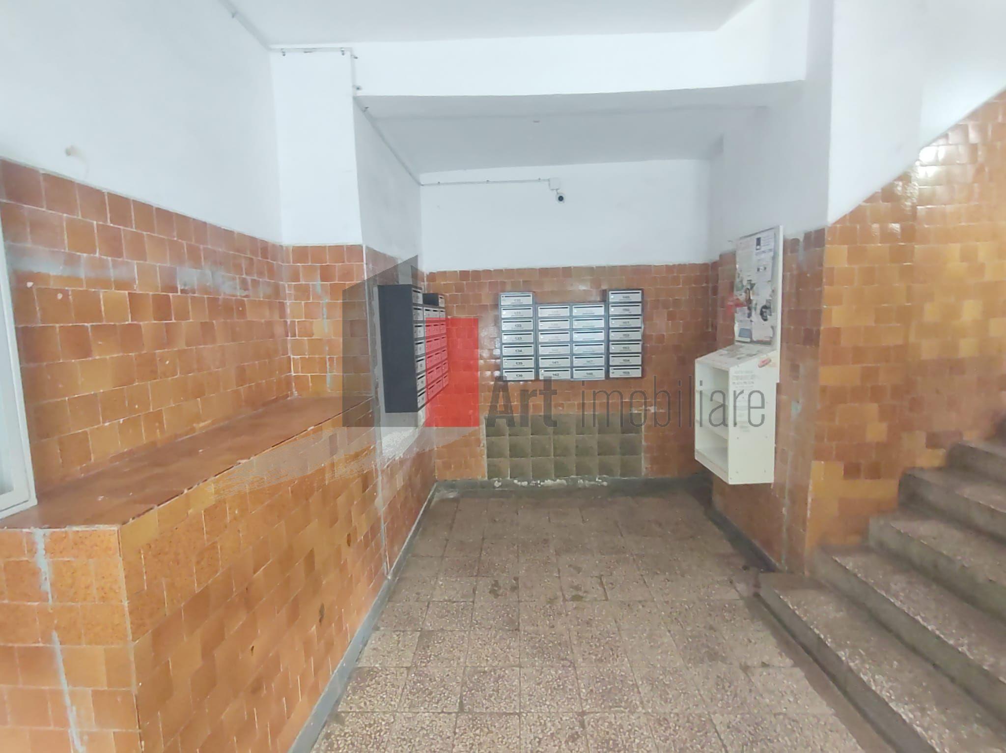 Vânzare apartament decomandat 4 camere Bd. Obregia - Pasajul Europa Unită - 13