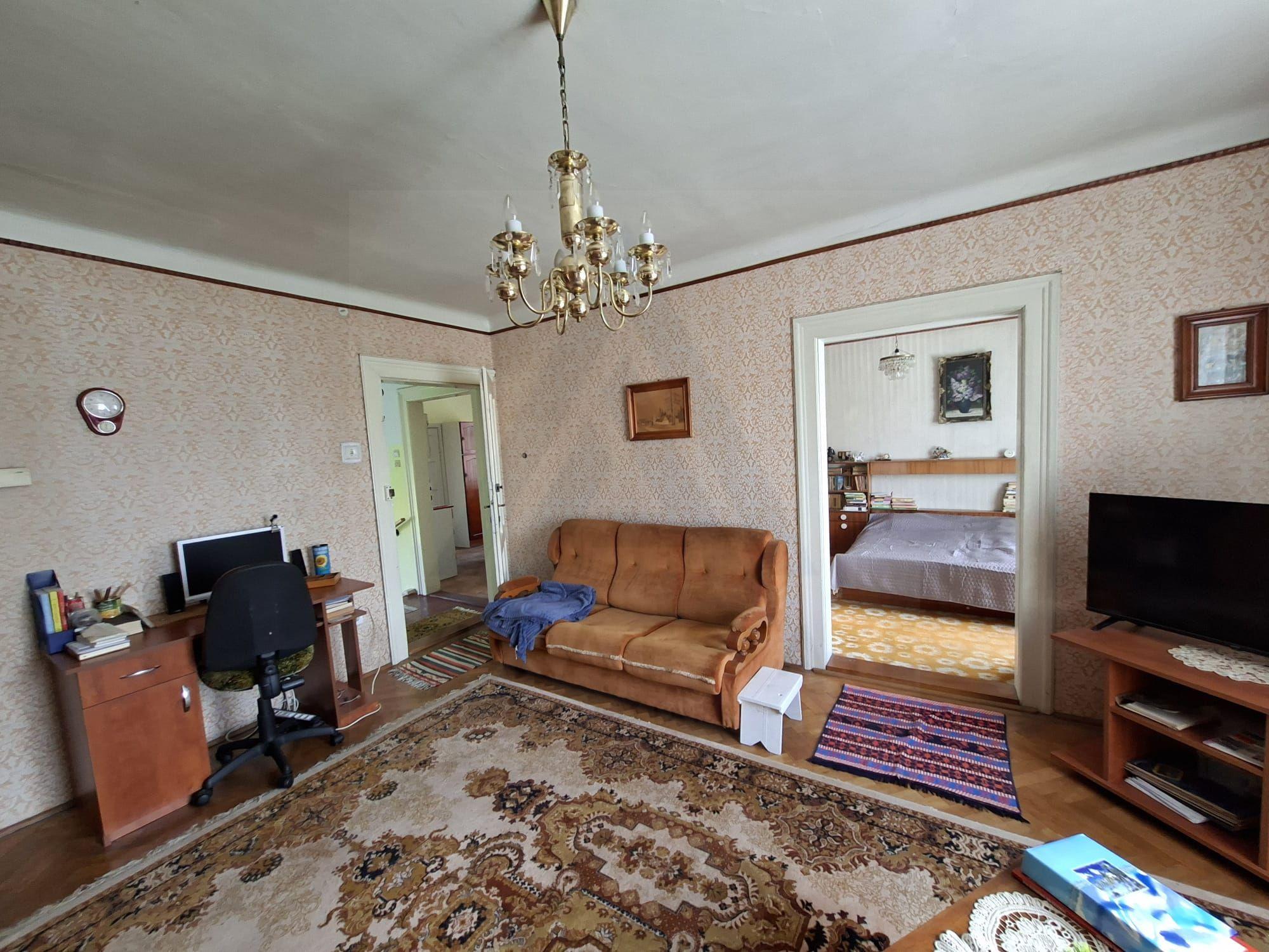 Casa individuala 185 mp utili S + P + E garaj si teren 777 mp Central - 7