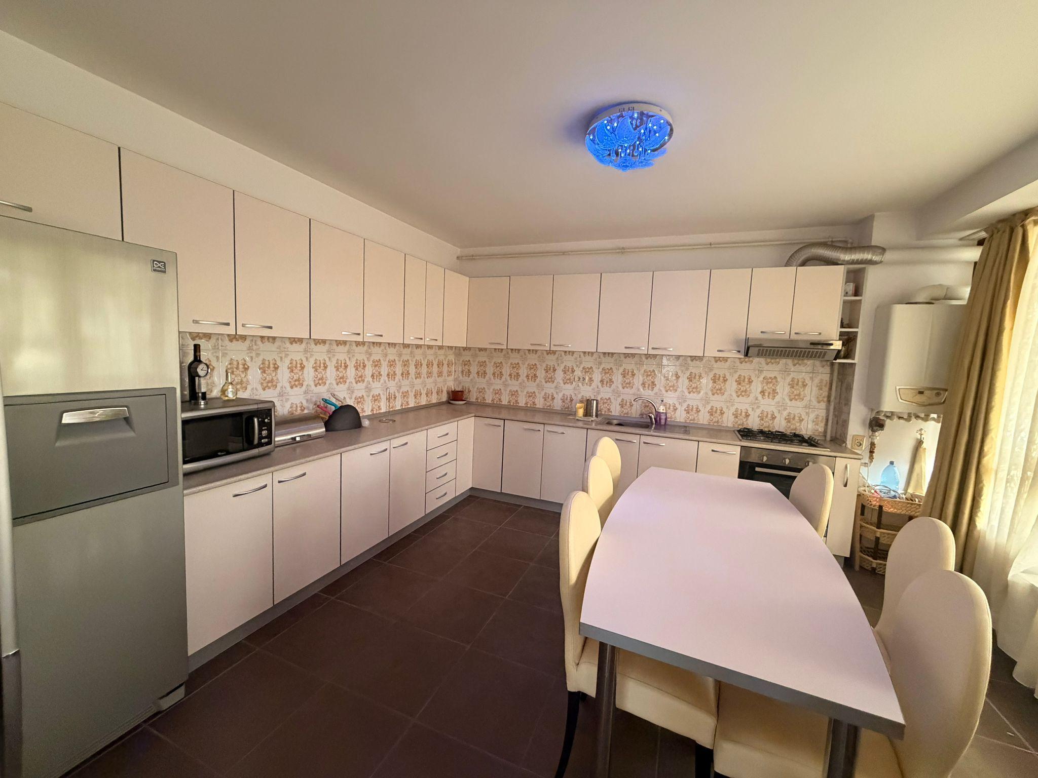 Apartament 3 camere spatios - Voluntari - 113 mp - 8