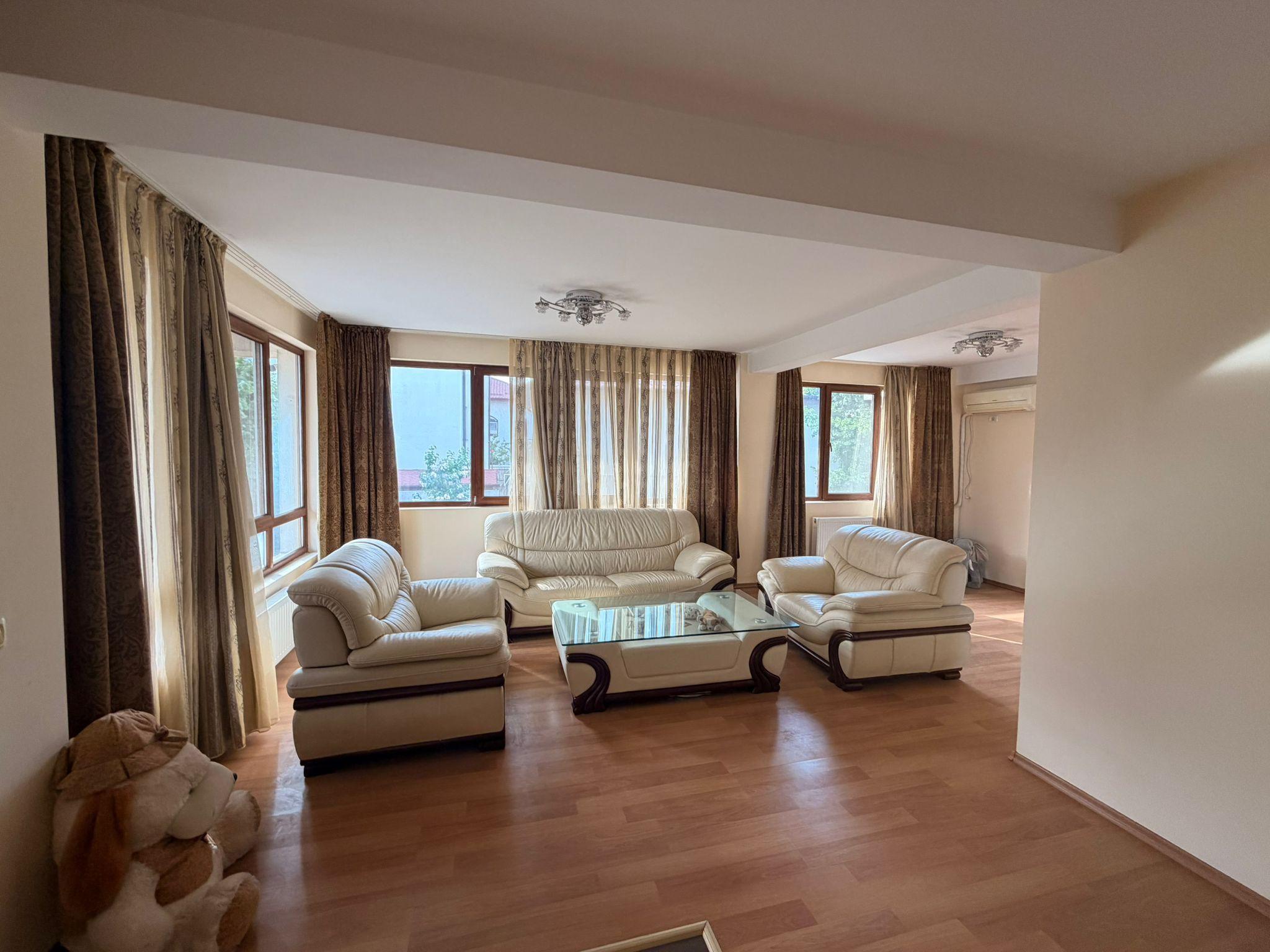 Apartament 3 camere spatios - Voluntari - 113 mp - 3