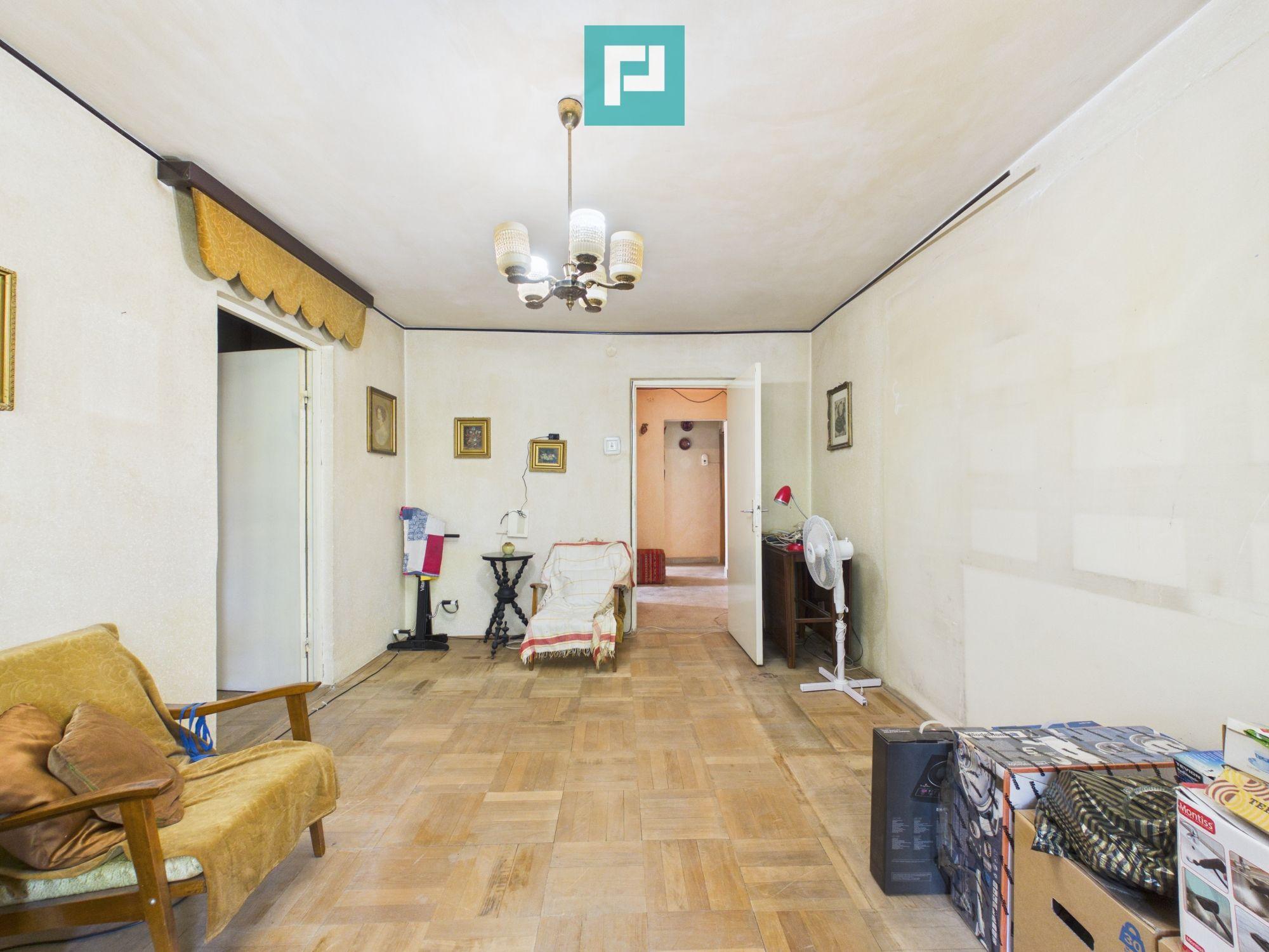 Apartament cu 3 camere, etajul 3, Calea Romanilor - 1