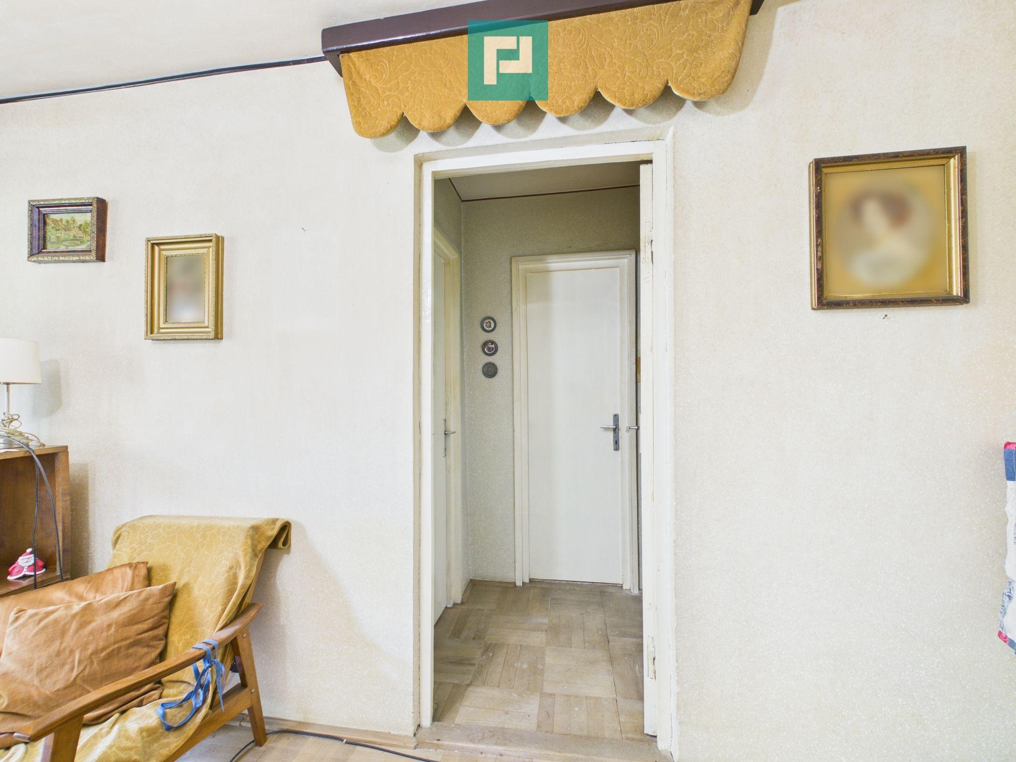 Apartament cu 3 camere, etajul 3, Calea Romanilor - 13