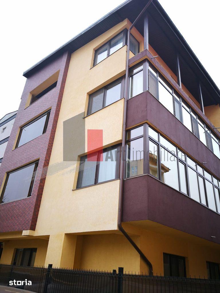 Vanzare apartament 3 camere | Bloc (8 ap) | Loc de parcare | Gorjului