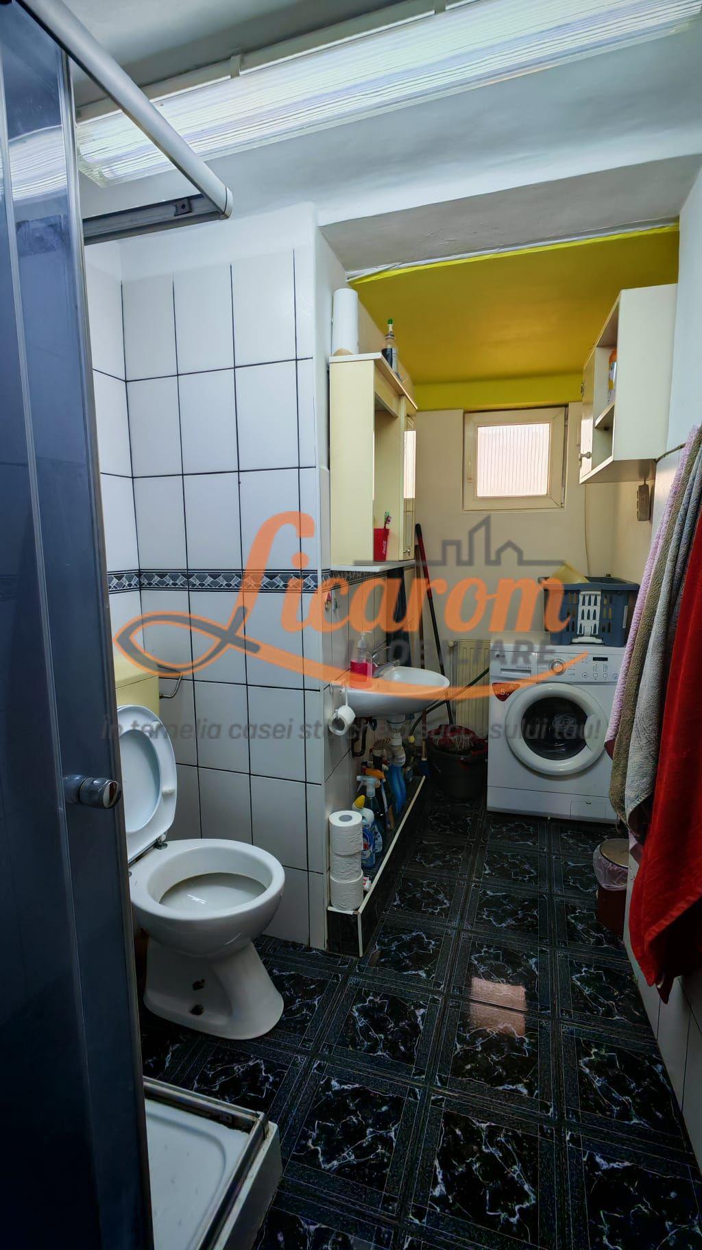 Corp de casa 4 camere zona Nicopole,curte comuna cu 1 familie. - 9