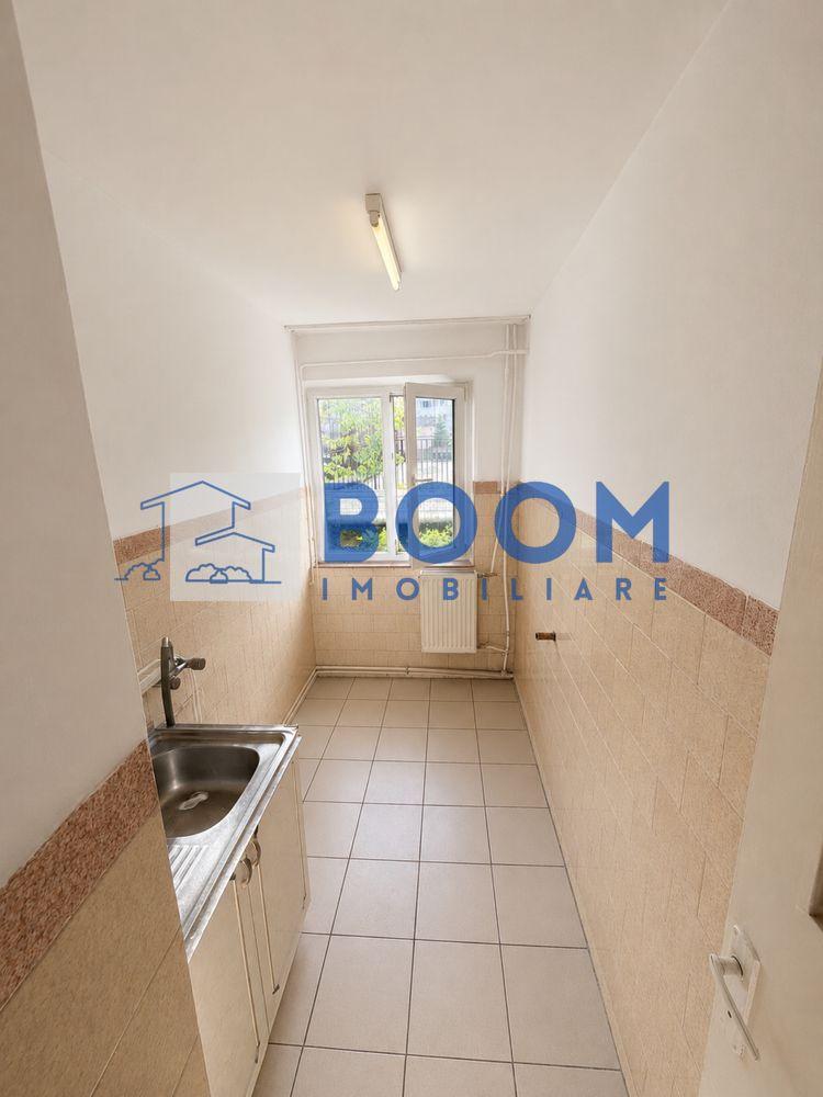 Apartament 3 camere | Zona Hermes | Geam la baie| Decomandat | - 6