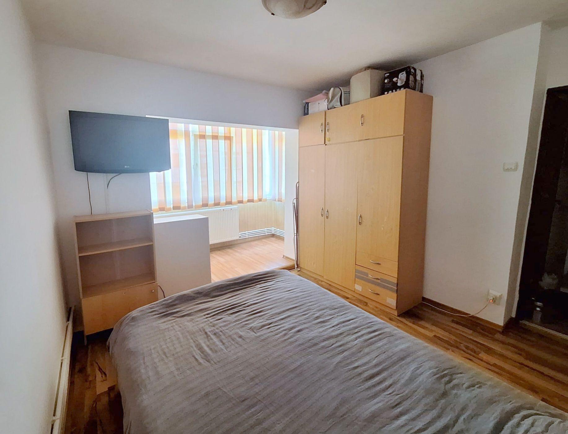 Apartament 2 camere de închiriat - Micro 17 - Mobilat - 350 Euro - 5