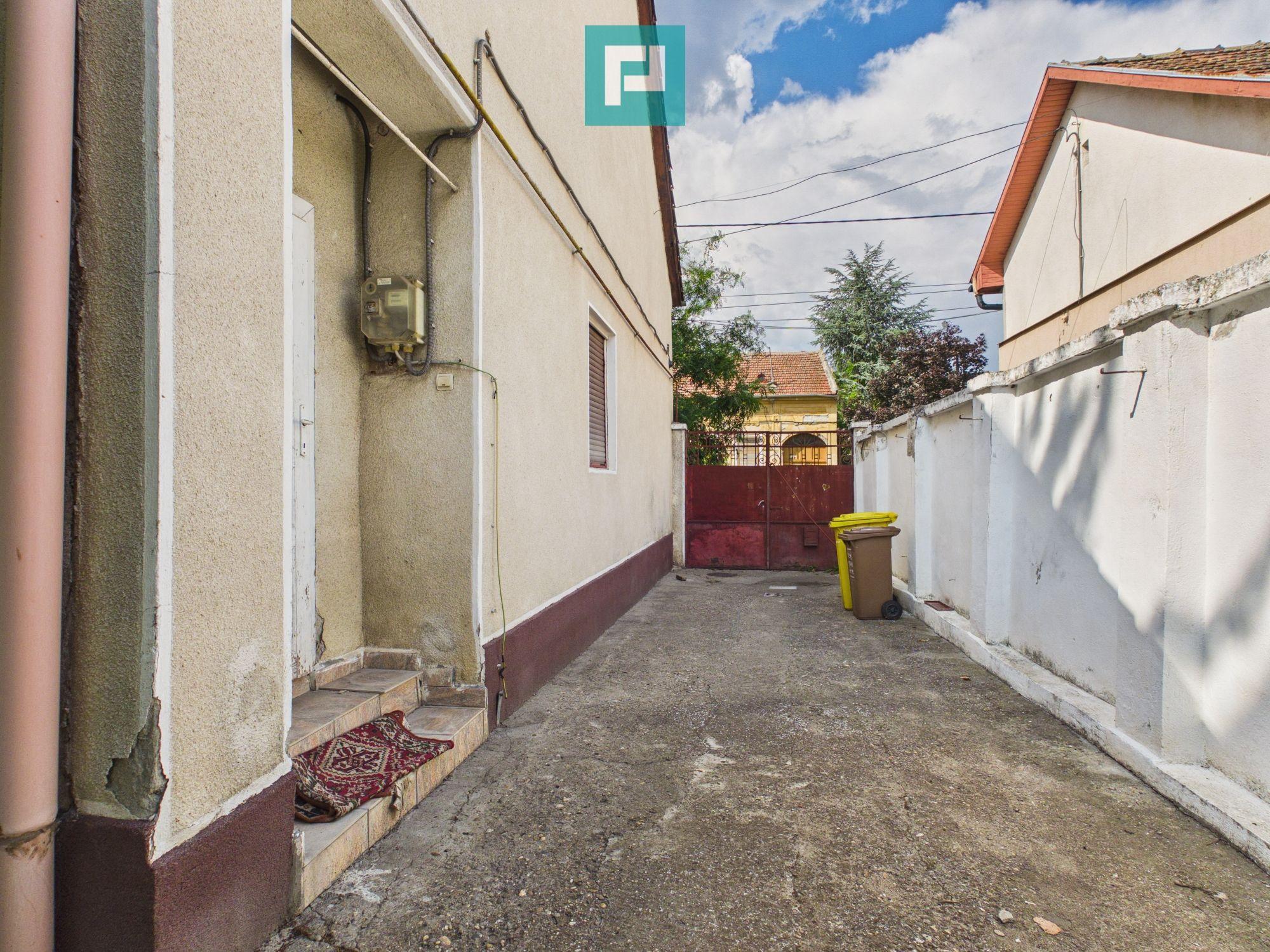 Casă cu 3 camere și teren de 450 mp în Pârneava - 4