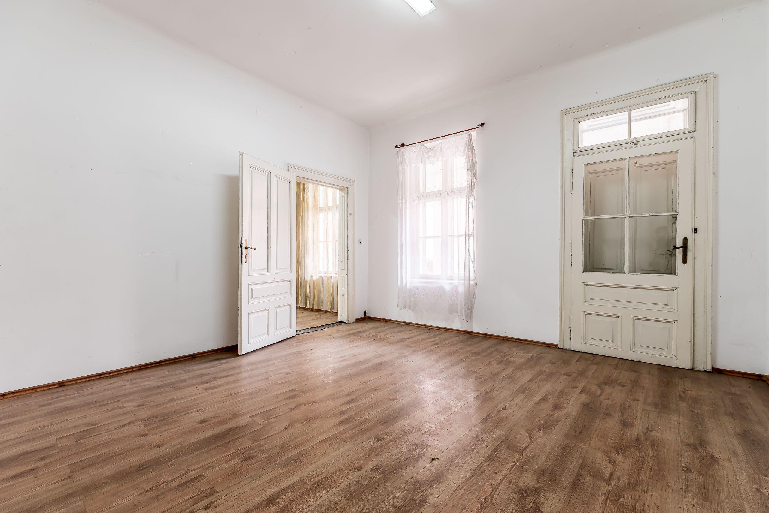Apartament 2 camere Str. Lucian Blaga, clădire în renovare completa - 2