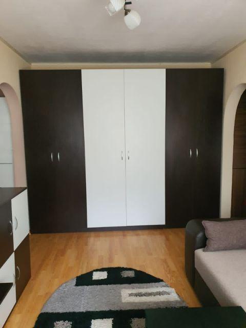 De vanzare apartament cu 2 camere etaj 1, Micro 38, 59.000 euro - 2