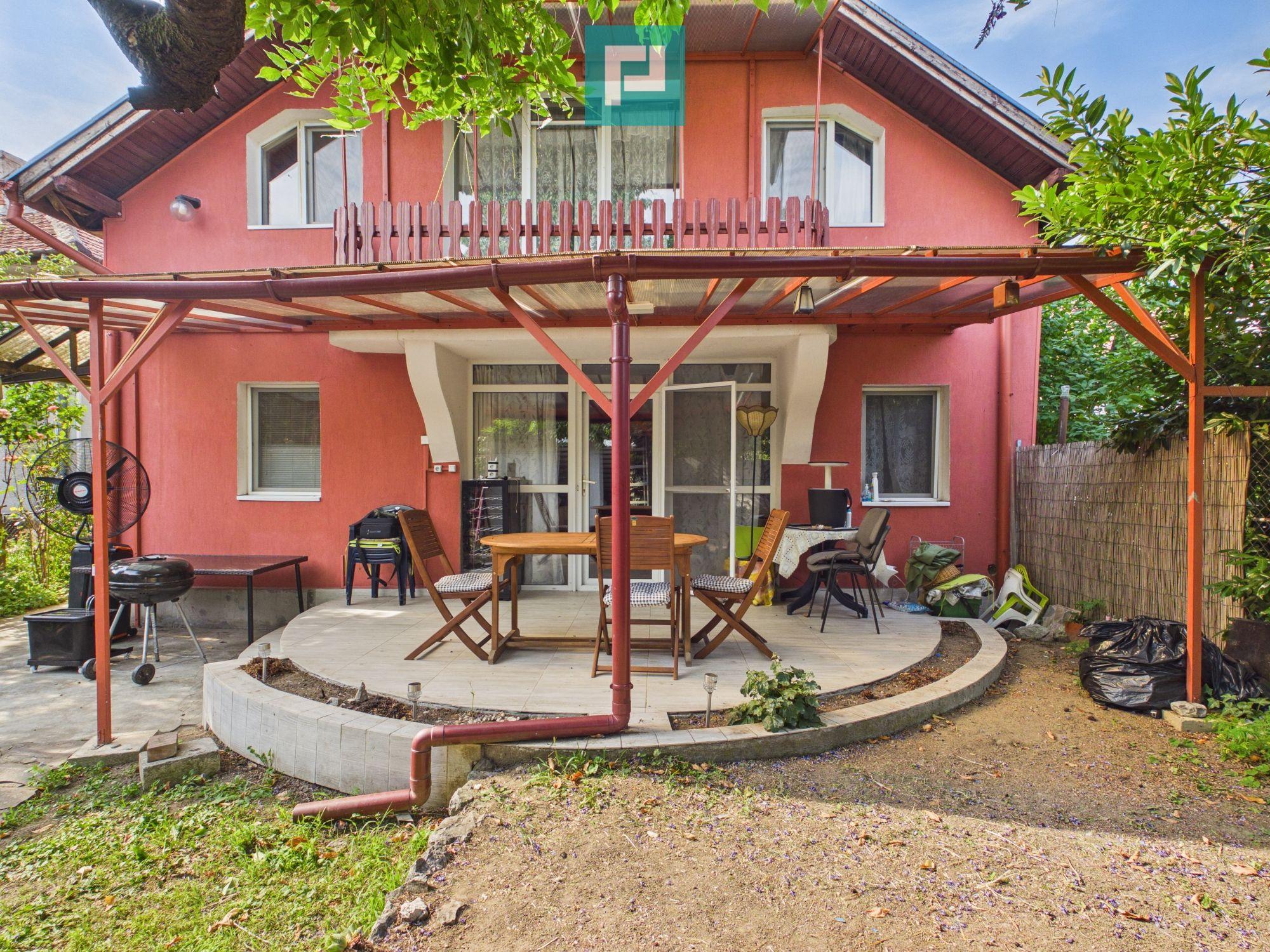 Casa 6 camere, Cantemir - 1
