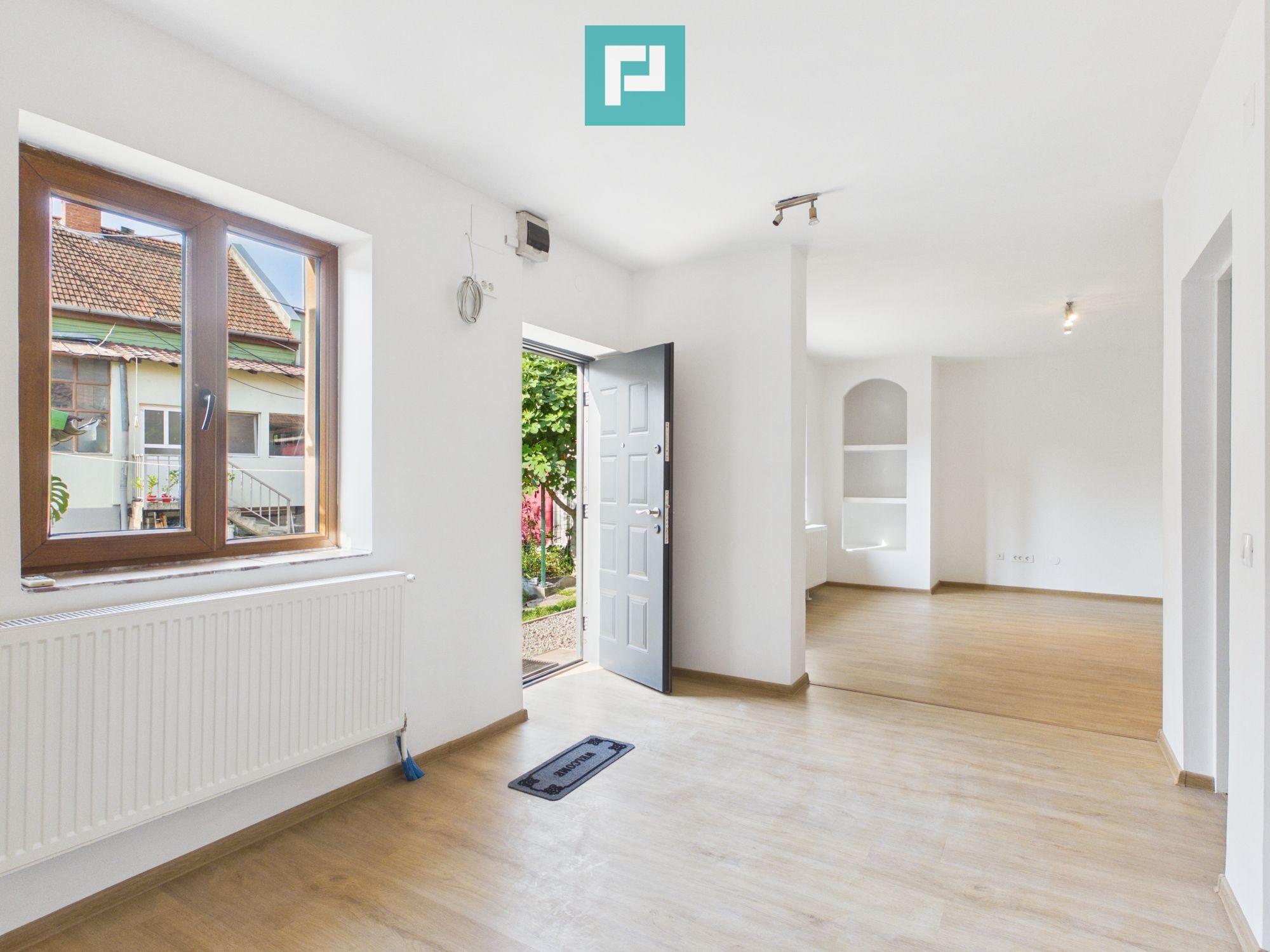 Casă renovată ultracentral | Str. Primăriei - 7