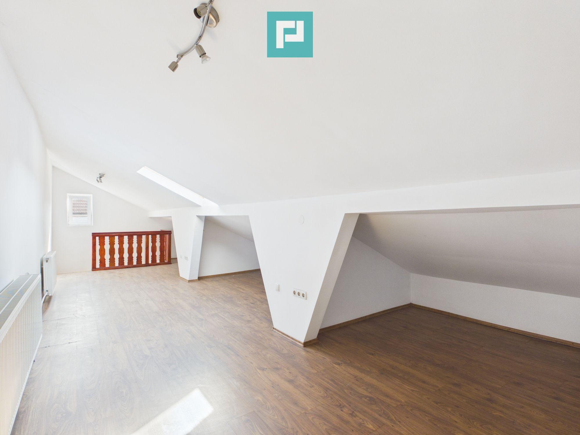 Casă renovată ultracentral | Str. Primăriei - 15