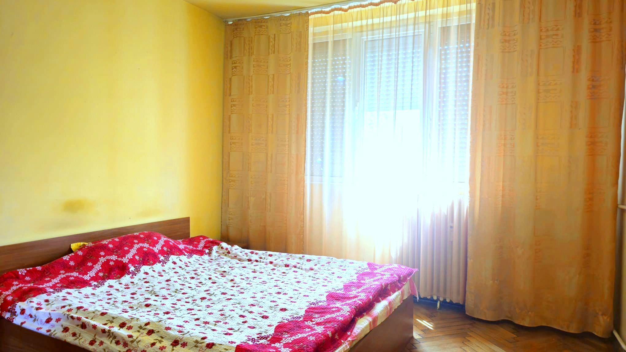 Apartament 3 camere de vanzare - Tiglina 1 - Strada Saturn - Etaj 2 - 6