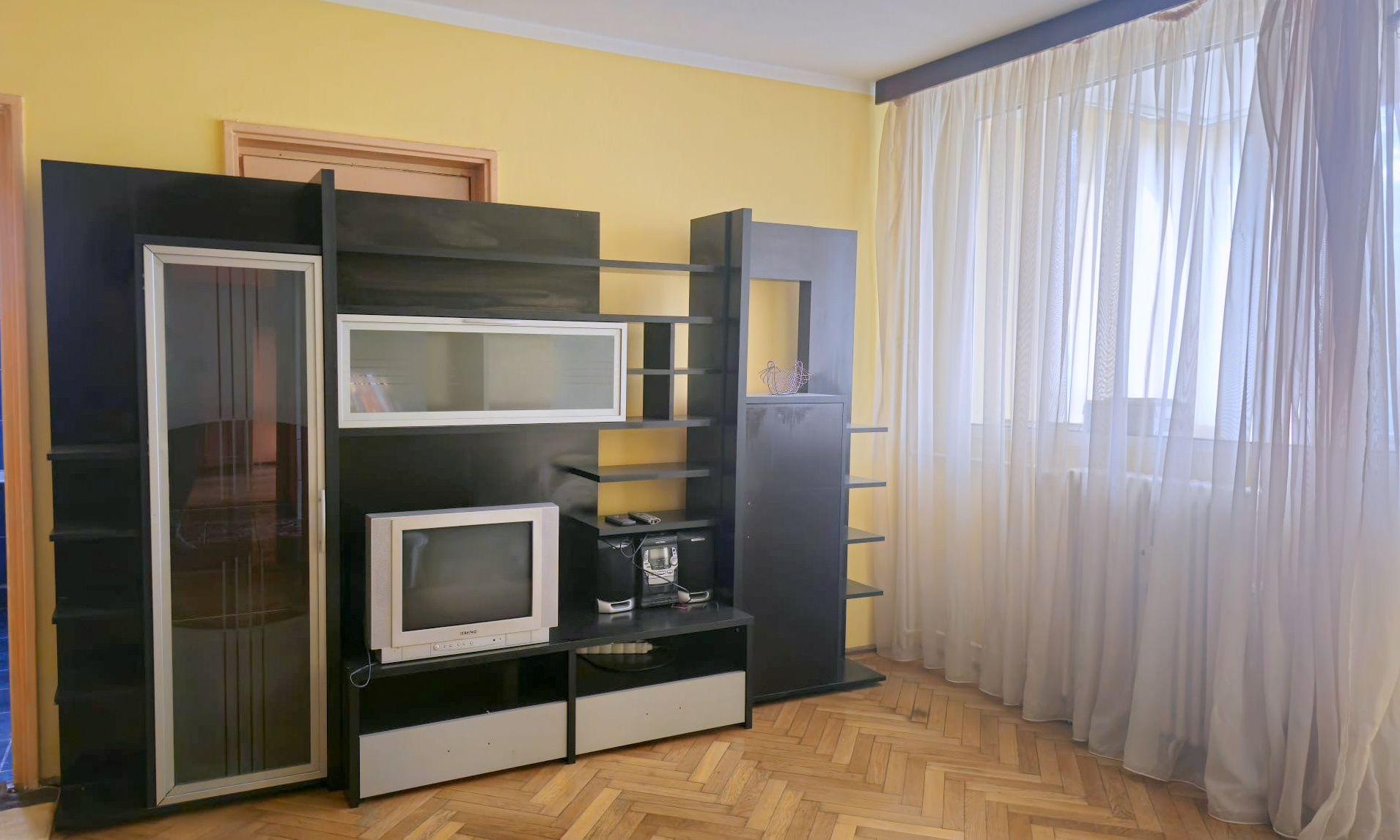 Apartament 3 camere de vanzare - Tiglina 1 - Strada Saturn - Etaj 2 - 2