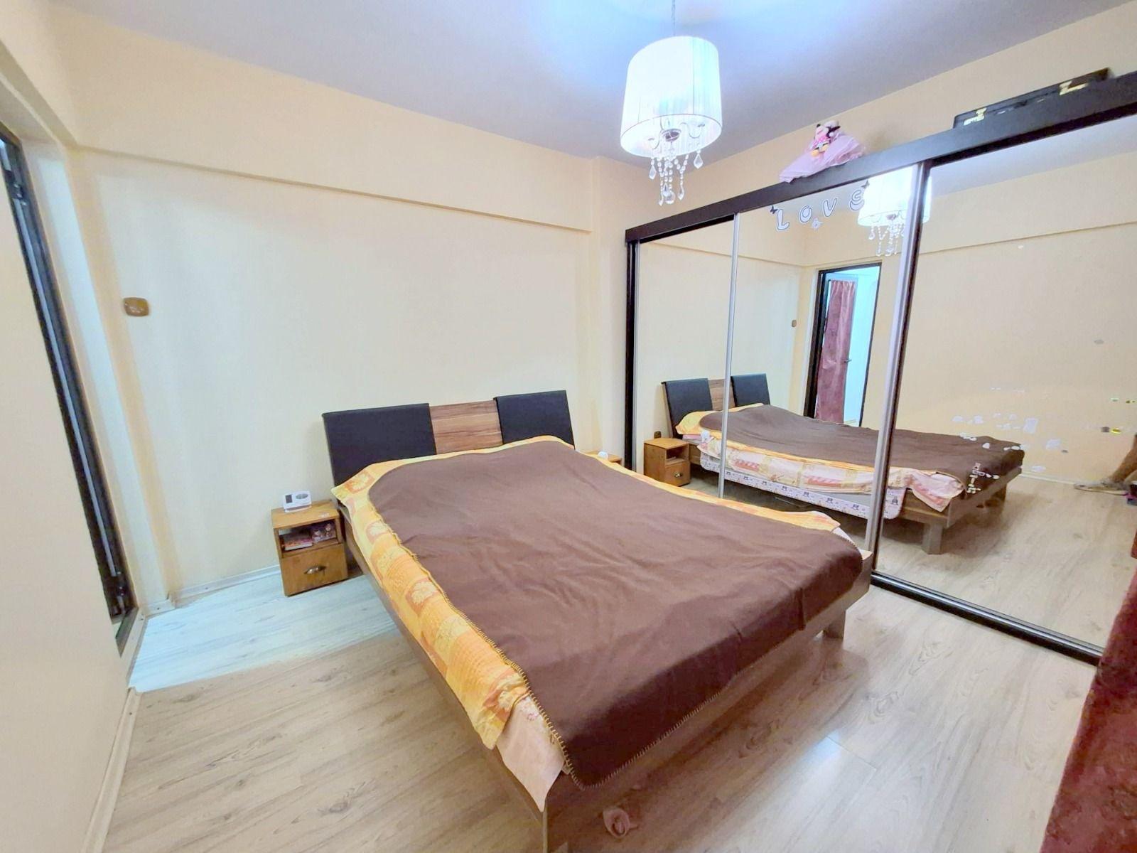 De inchiriat apartament cu 2 camere, Micro 17, parter, 345 euro - 1