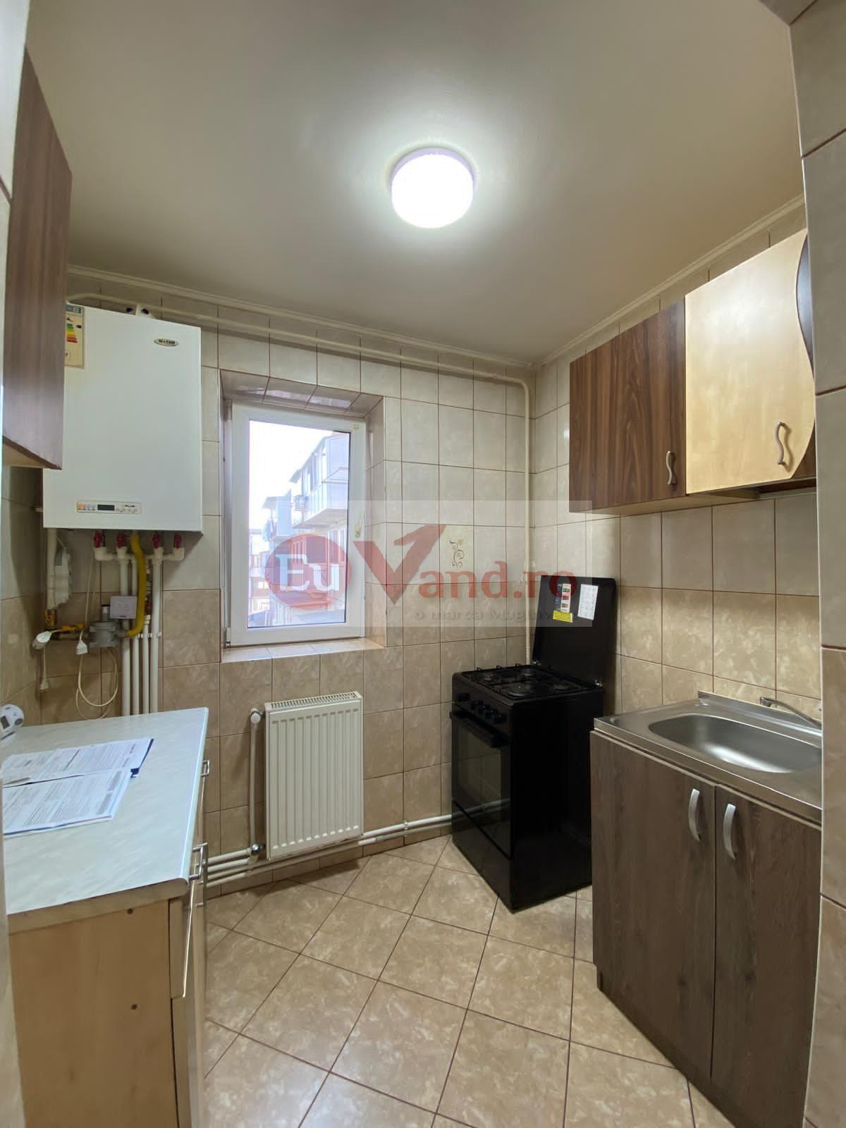 De vanzare apartament cu 2 camere mobilat si utilat, Micro 38, etaj 3 - 2