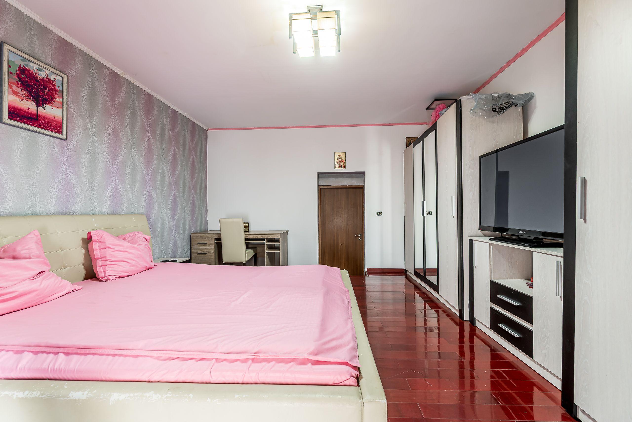 PRET NOU! Casa 6 camere - teren 558 mp - Centrul Aradului - COMISION 0 - 2
