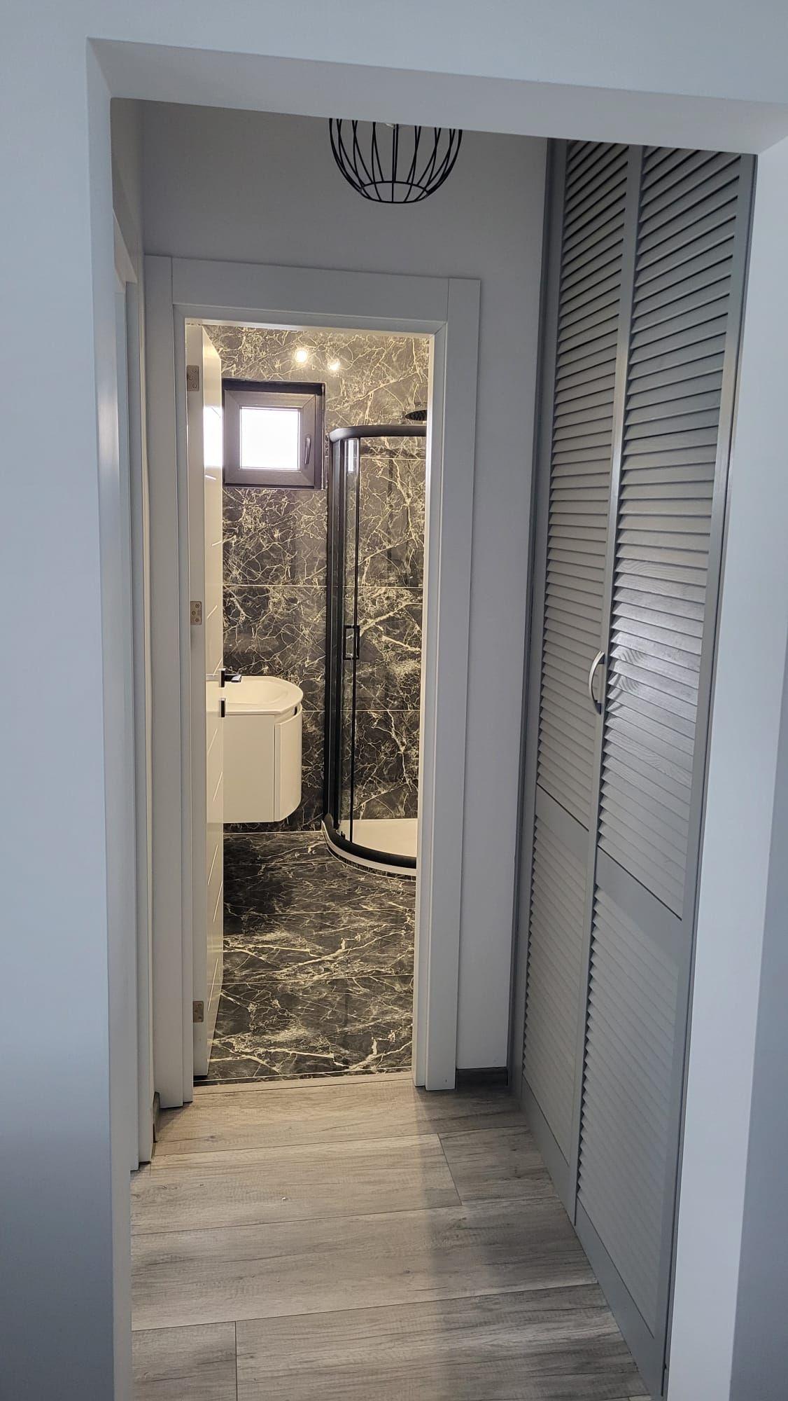 De inchiriat apartament cu 2 camere la Papadie, etaj 3, renovat, 500 E - 9