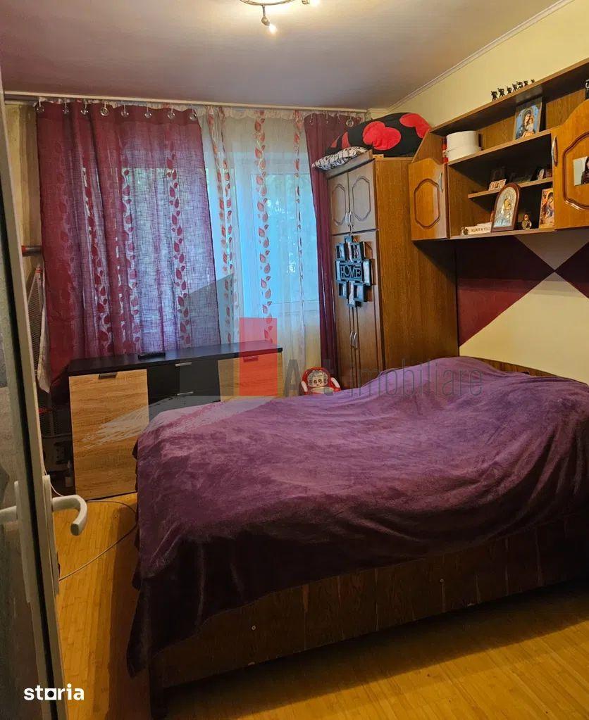Vânzare apartament 3 camere Bd. Obregia - Turnu Măgurele - 1