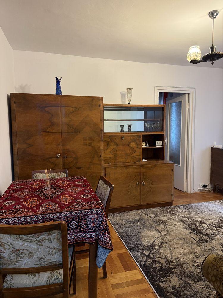Apartament 3 camere pentru închiriat - 2