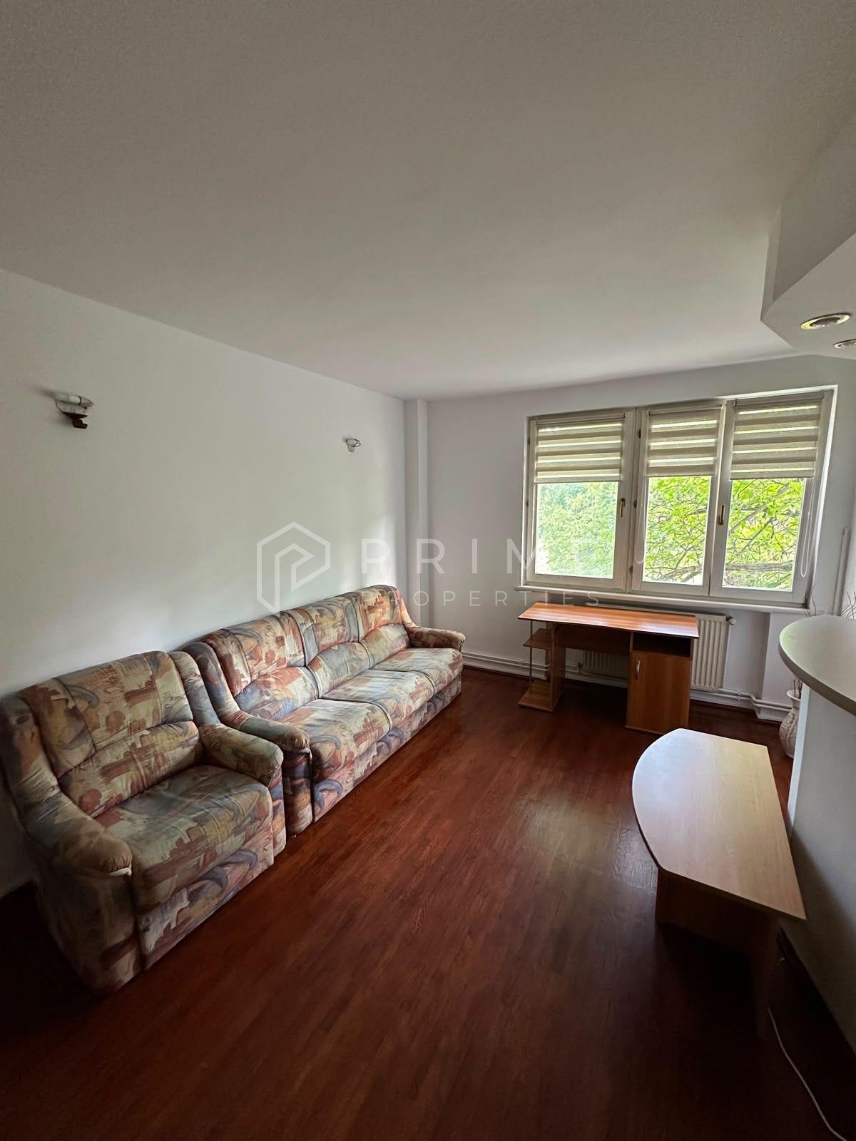 DE ÎNCHIRIAT: Apartament cu 3 camere | Cartierul Cornișa (Zona Zambara - 1