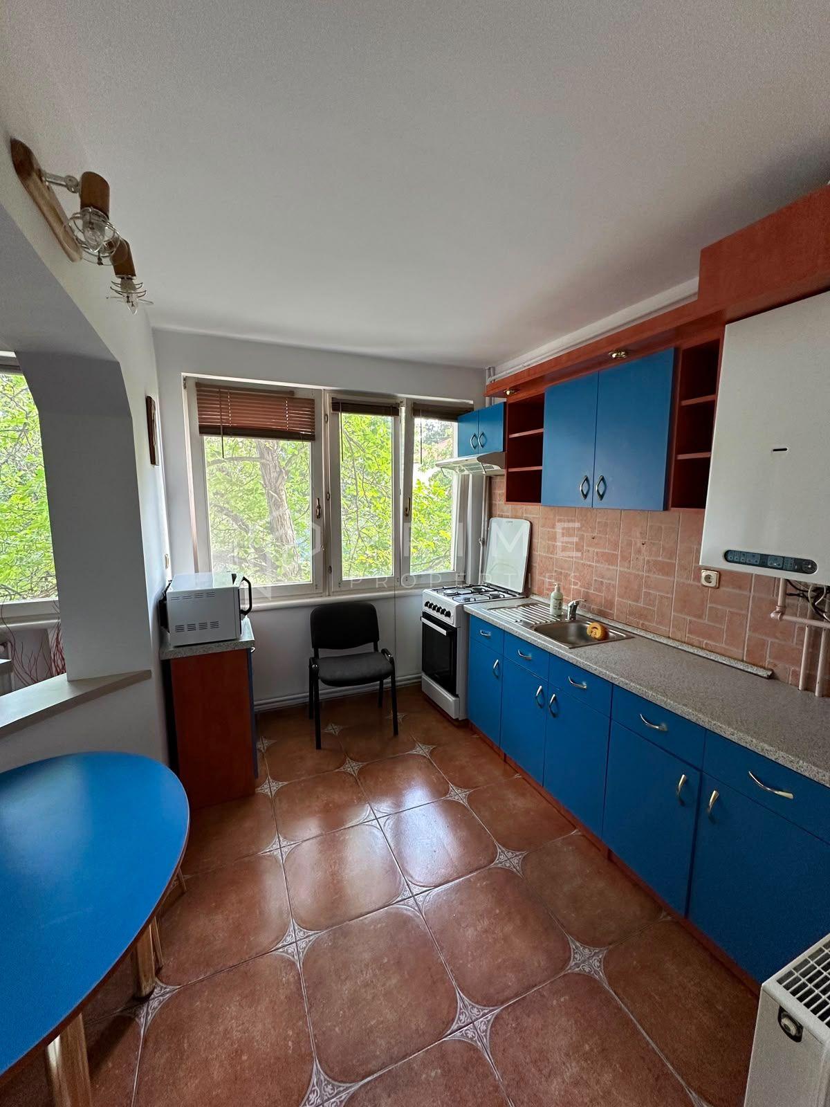 DE ÎNCHIRIAT: Apartament cu 3 camere | Cartierul Cornișa (Zona Zambara - 6