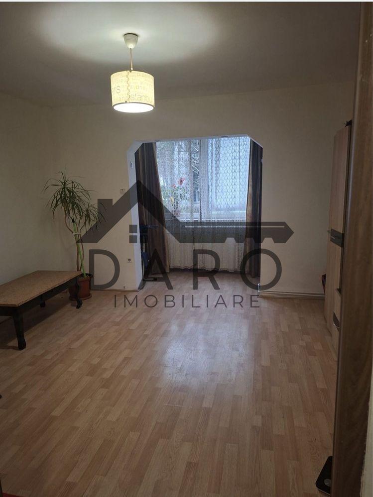 Vând apartament cu 3 camere zona Dâmbu Pietros aproape de bulevard . - 7