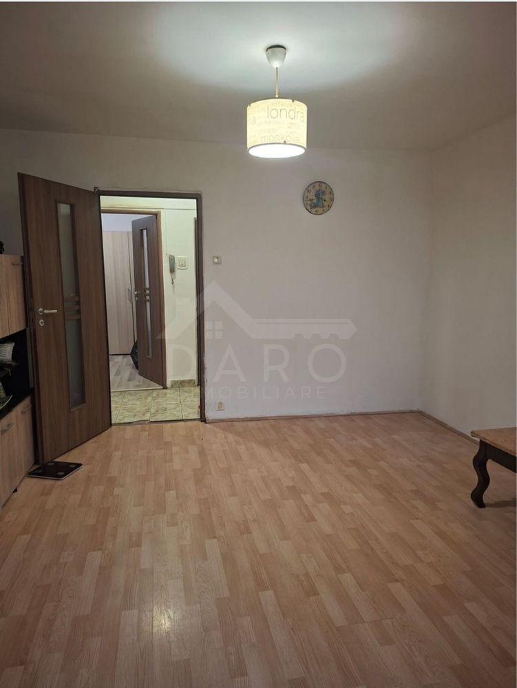 Vând apartament cu 3 camere zona Dâmbu Pietros aproape de bulevard . - 5