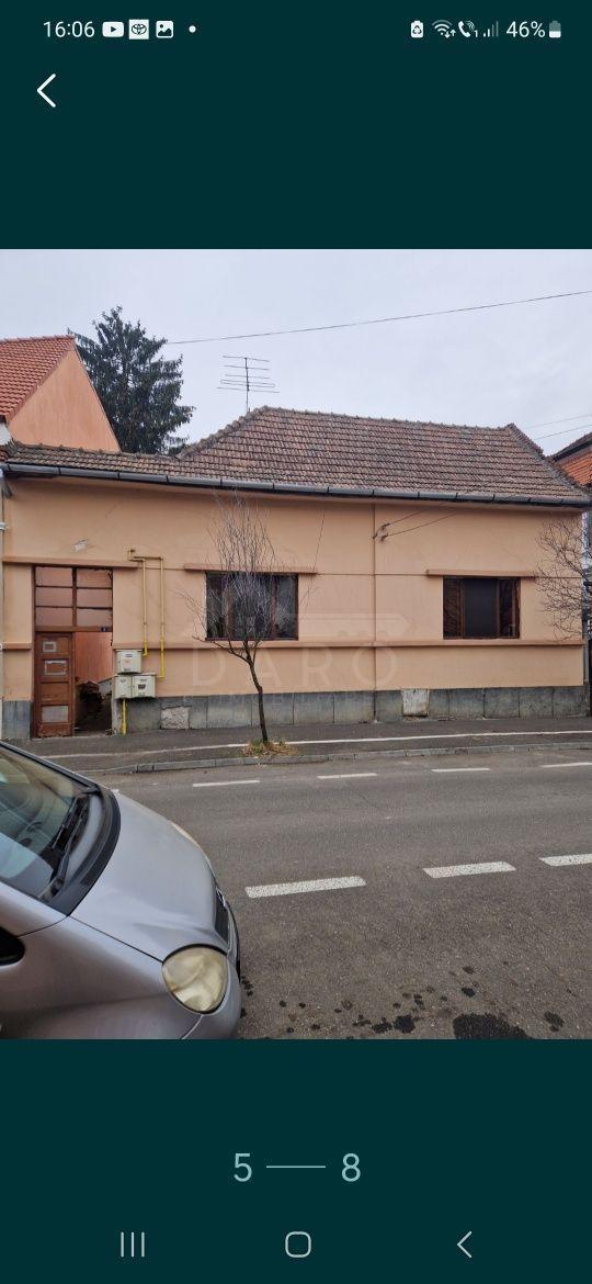 De vanzare casă lingă cetate - 1