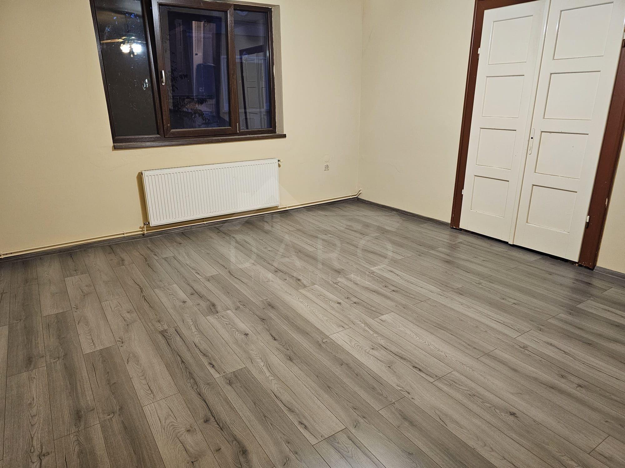 De vanzare casă lingă cetate - 5