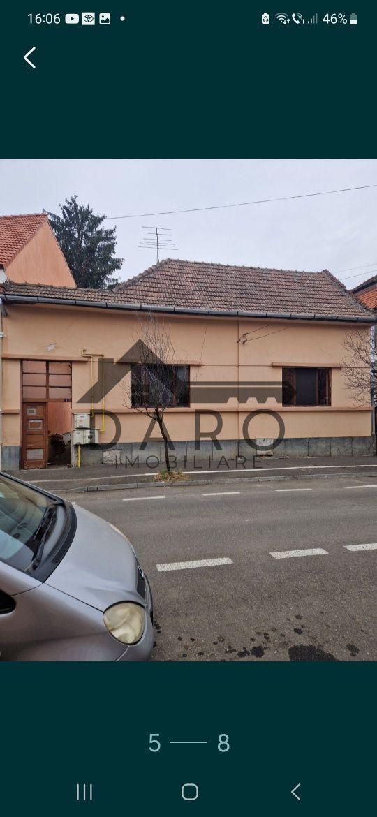 De vanzare casă lingă cetate - 1