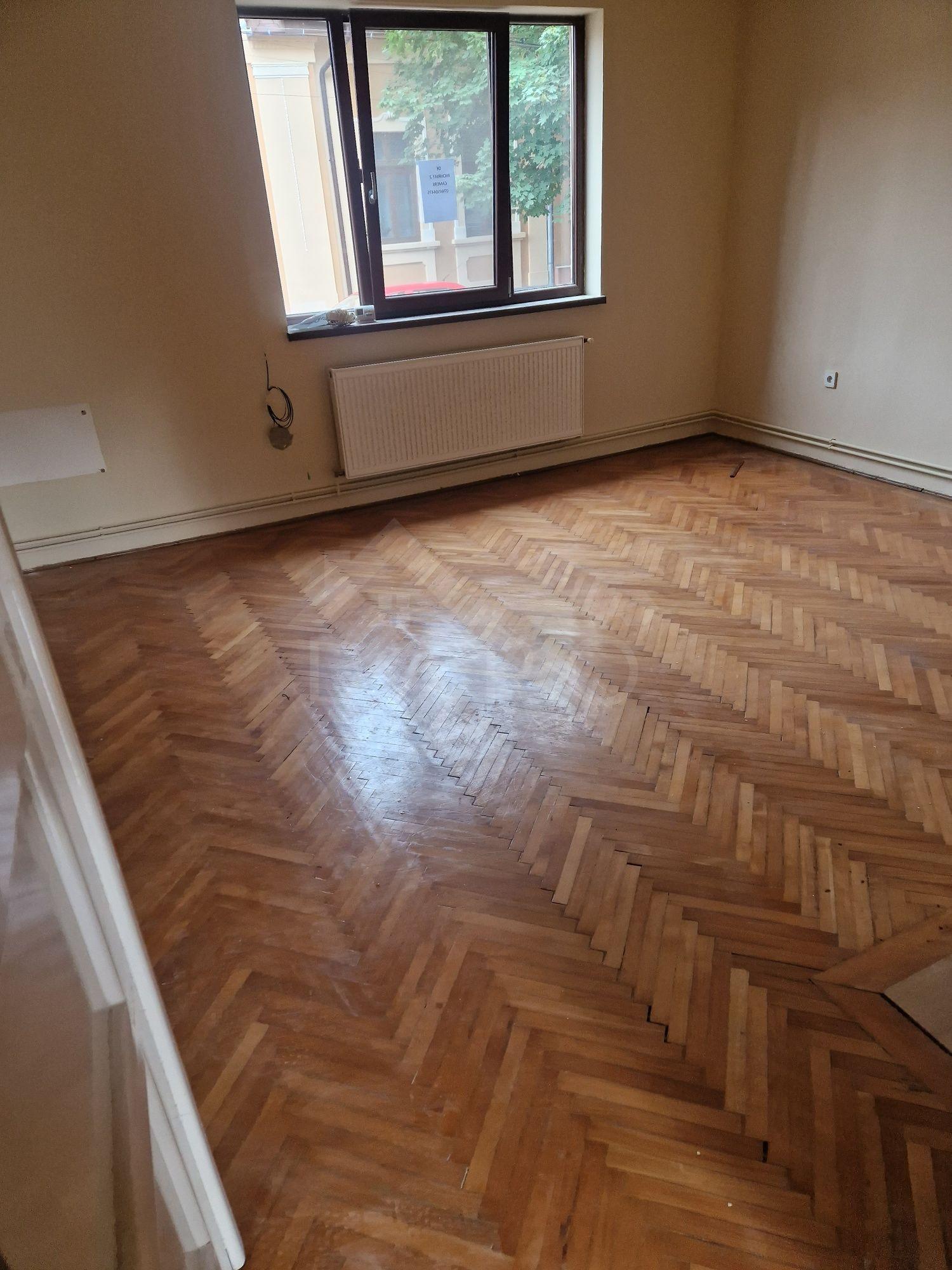 De vanzare casă lingă cetate - 4