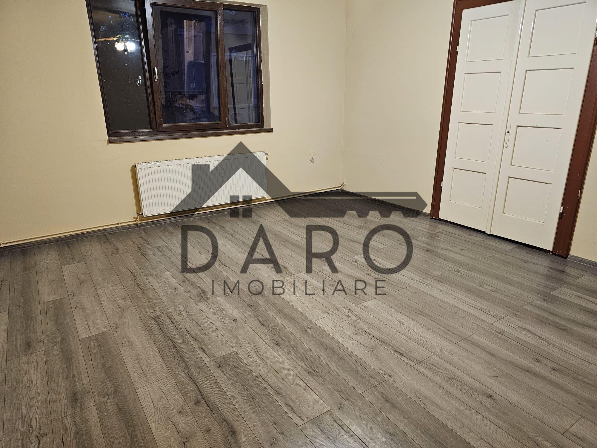 De vanzare casă lingă cetate - 5