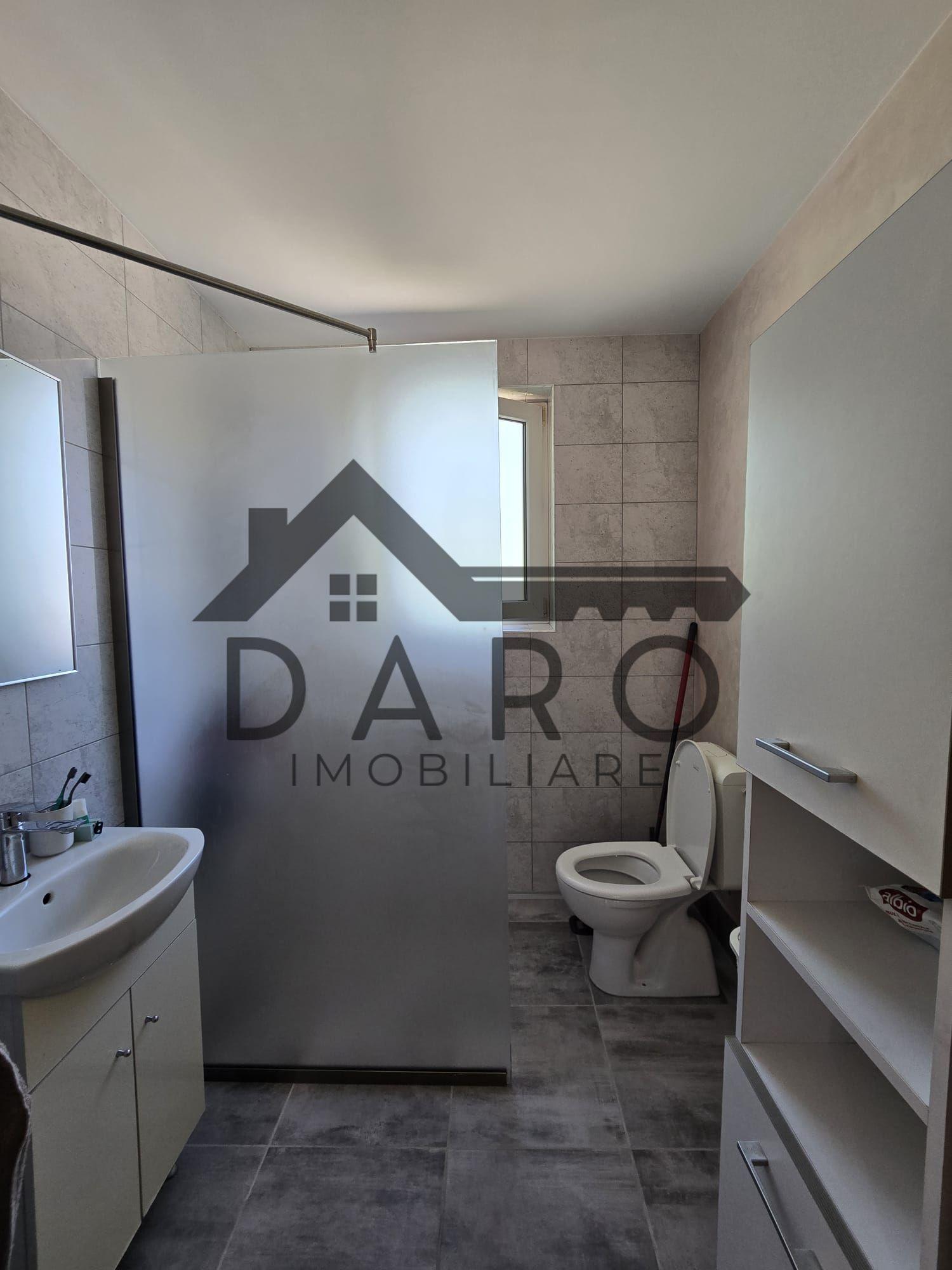Casa in Livezeni , 140 mp utili , in centrul localitatii . - 12