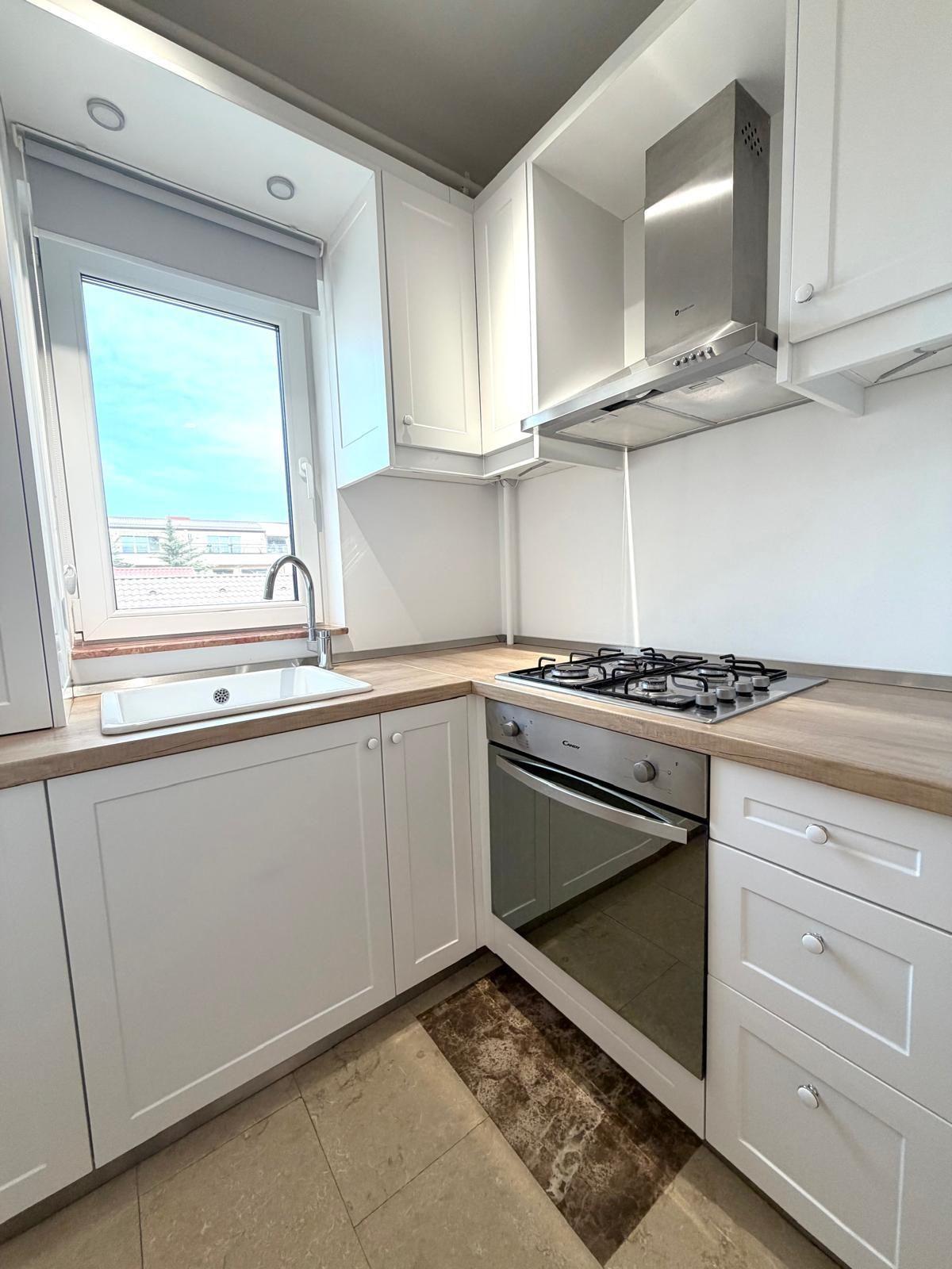 Stylish 3-Room Apartment for Rent in Iancu Nicolae - 3