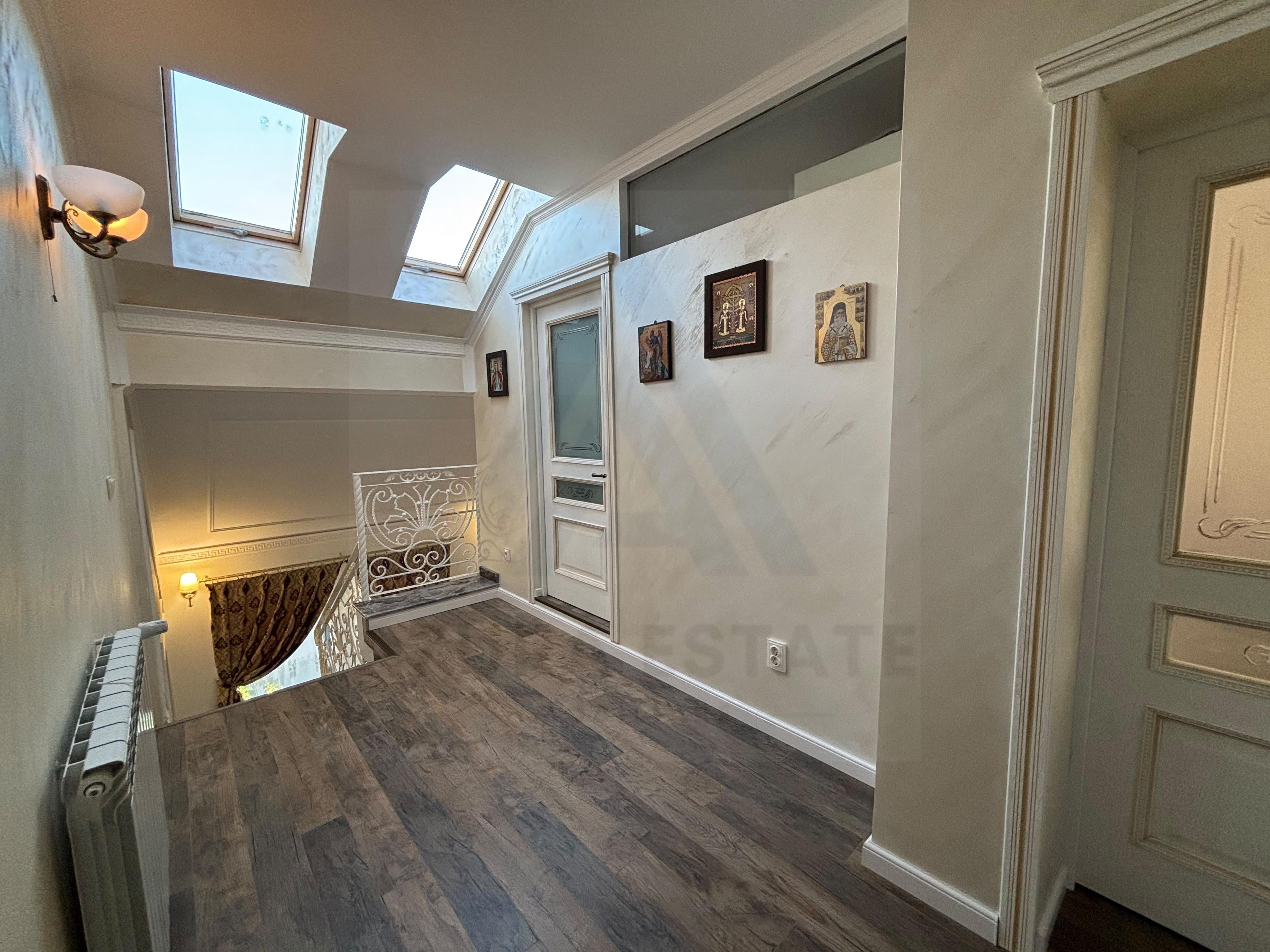 Casa individuala ultrafinisata 200 mp utili si teren 462 mp Selimbar - 21