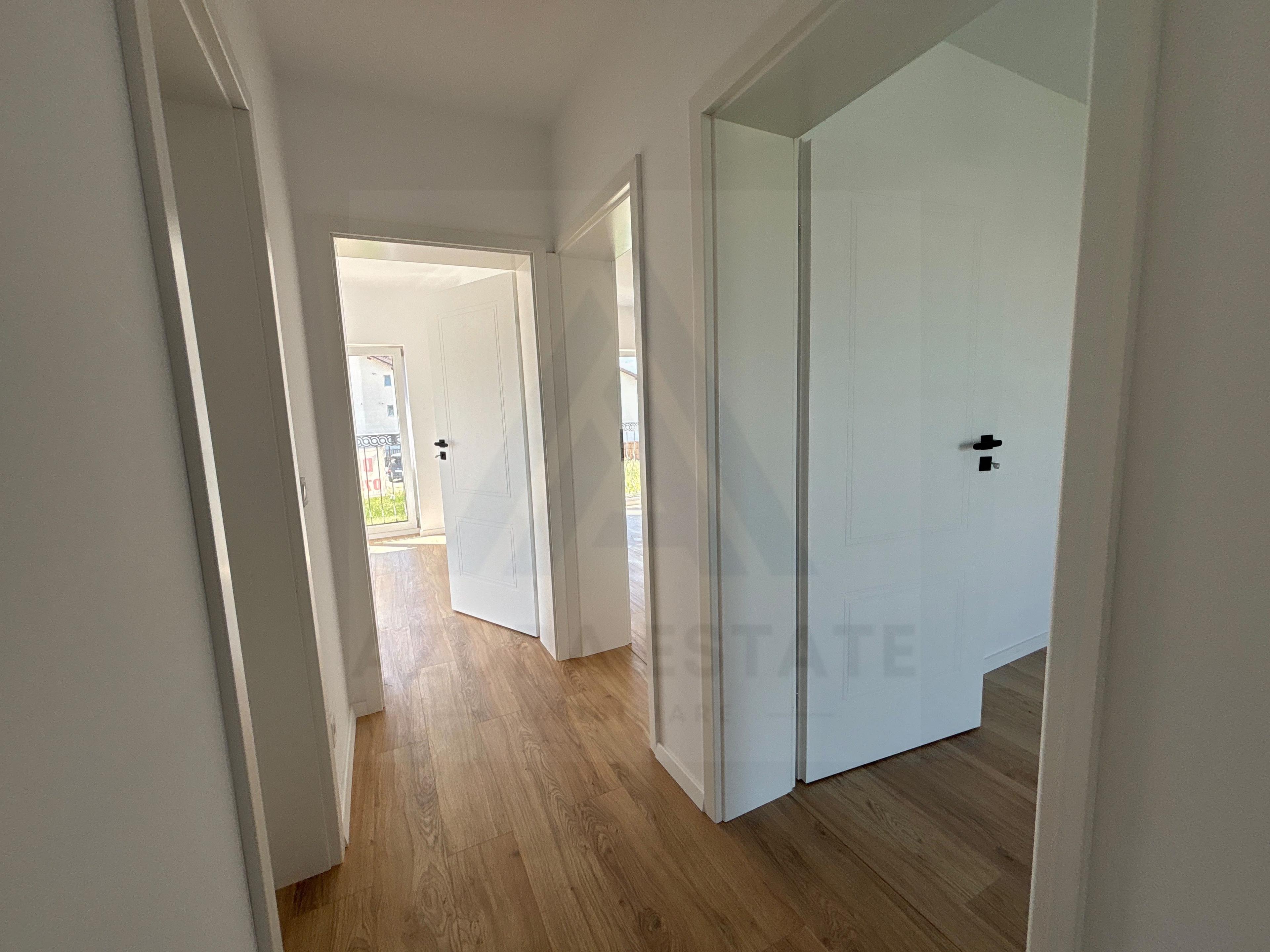 Casa 4 camere finisata la cheie cu teren 220 mp in Selimbar - 5
