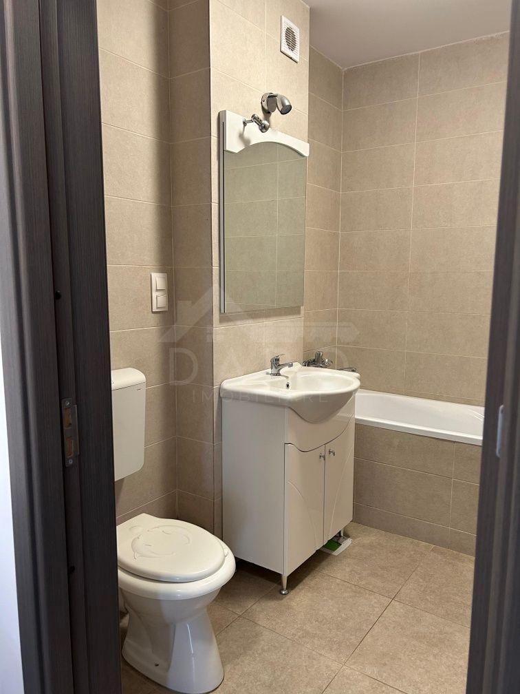 De inchiriat aparament cu 2 camere str . Marului - 3