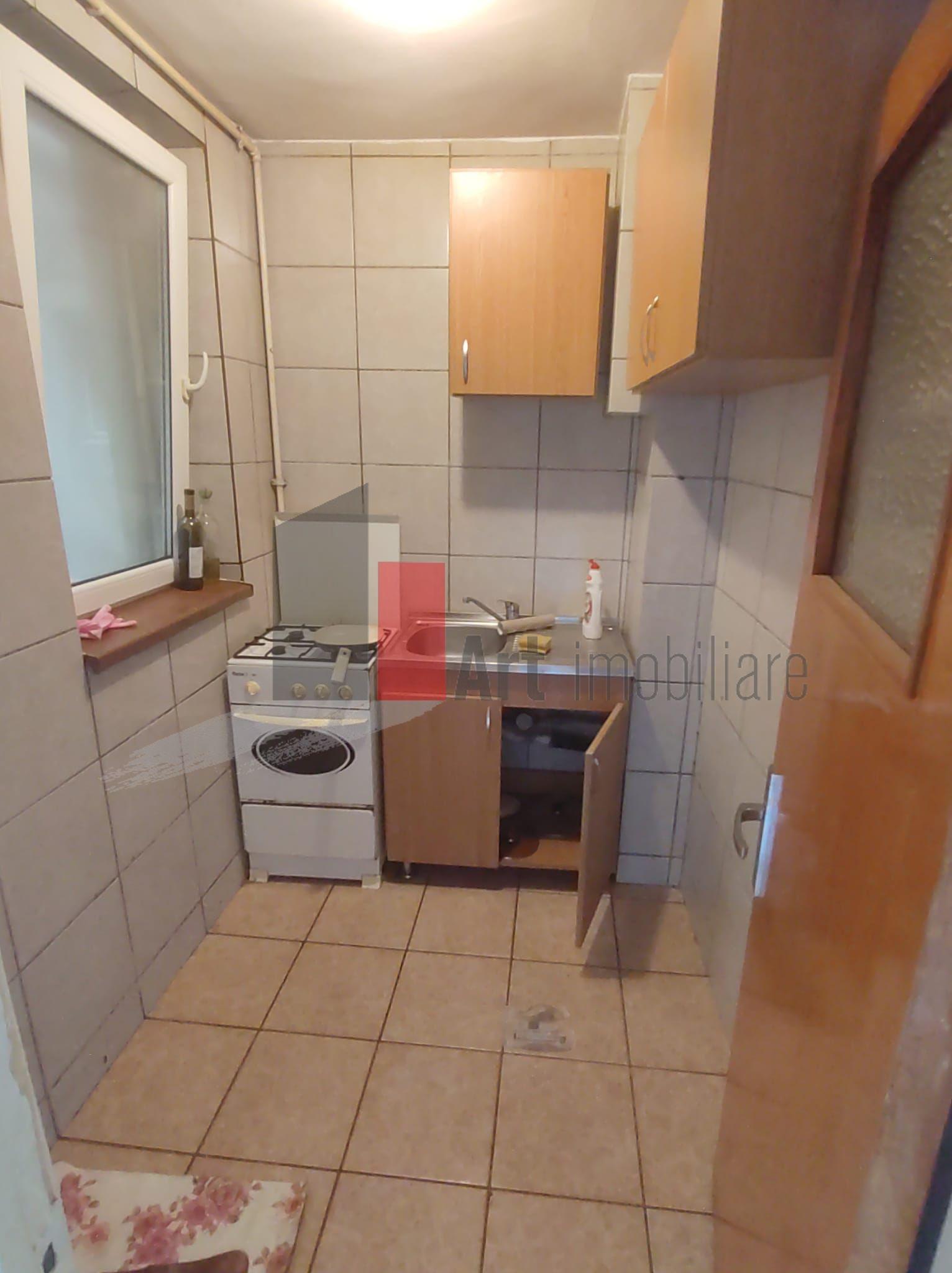 Vânzare apartament decomandat 2 camere - Metrou Lujerului - 9
