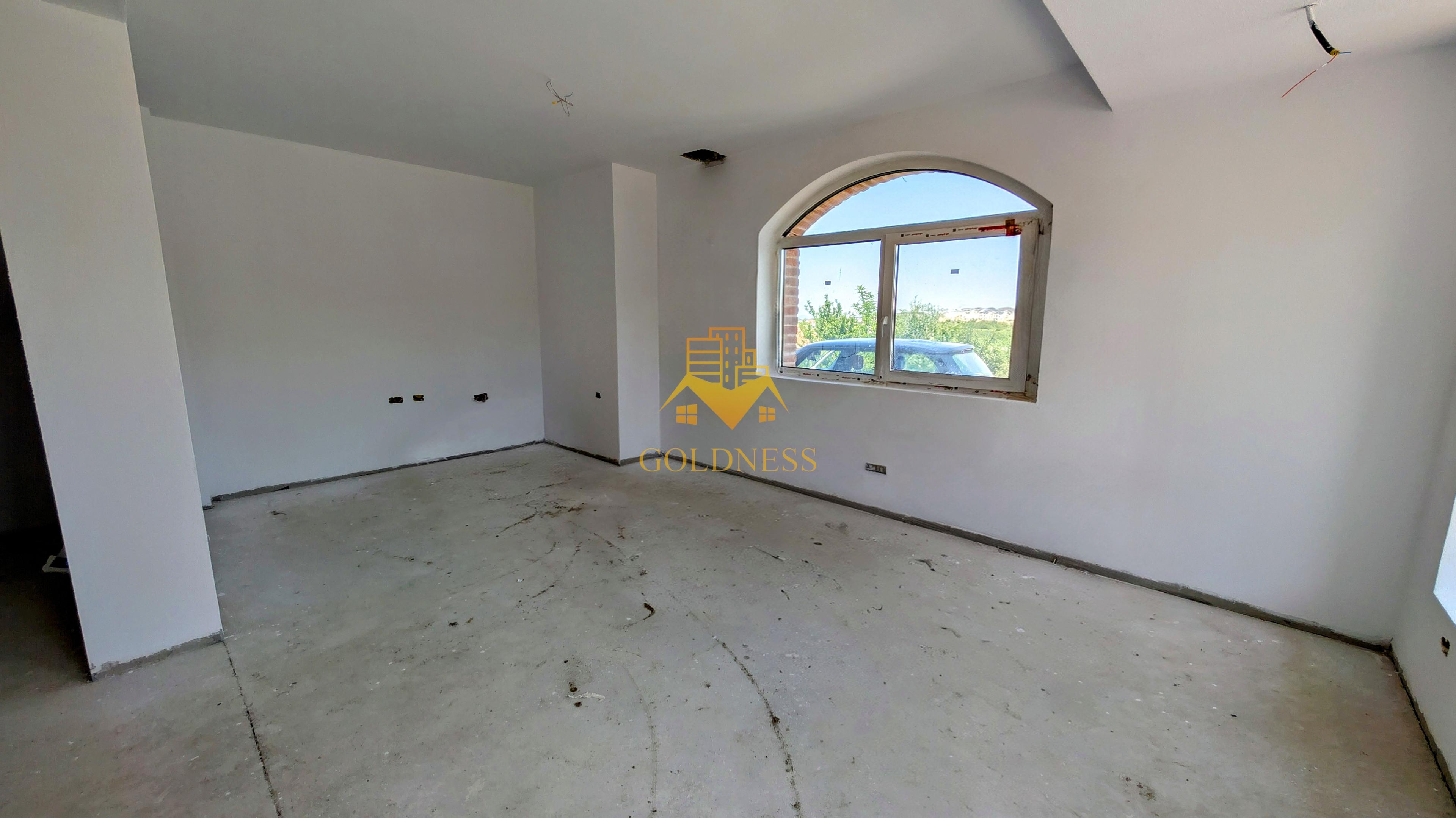 Vila, 4 Camere, Dezmir, Constructie Noua, 450 mp, 4 Bai, 2 Parcari - 2