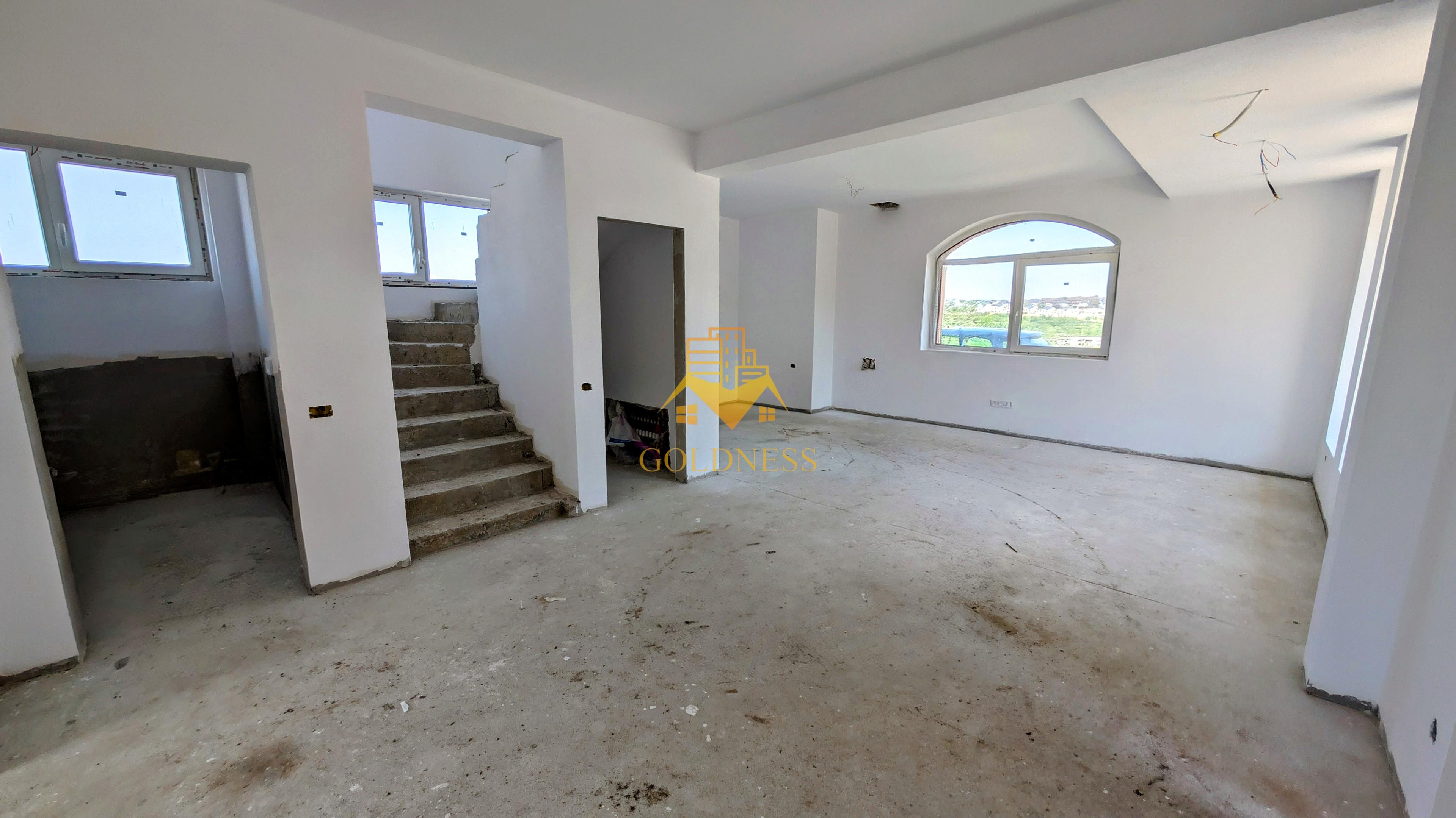Vila, 4 Camere, Dezmir, Constructie Noua, 450 mp, 4 Bai, 2 Parcari - 1