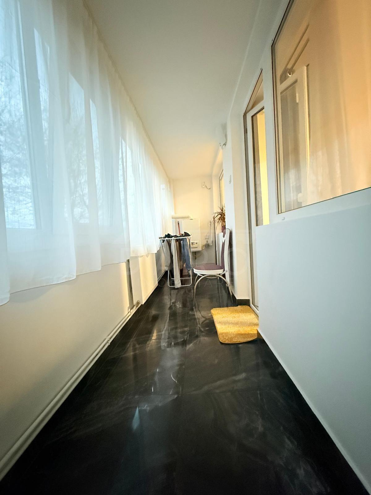 Apartament 2 camere decomandat Libertății Etaj 2 bloc cu doua lifturi - 9