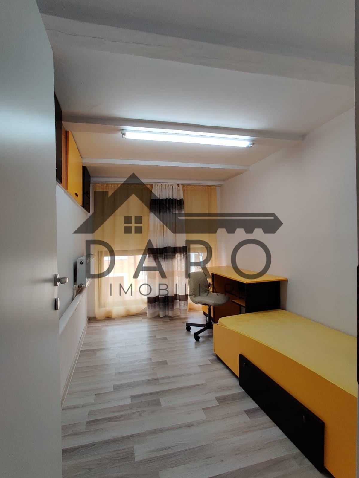 Închiriez garsoniera cu 2 camere in zona centrala ideala pentru studenți - 4