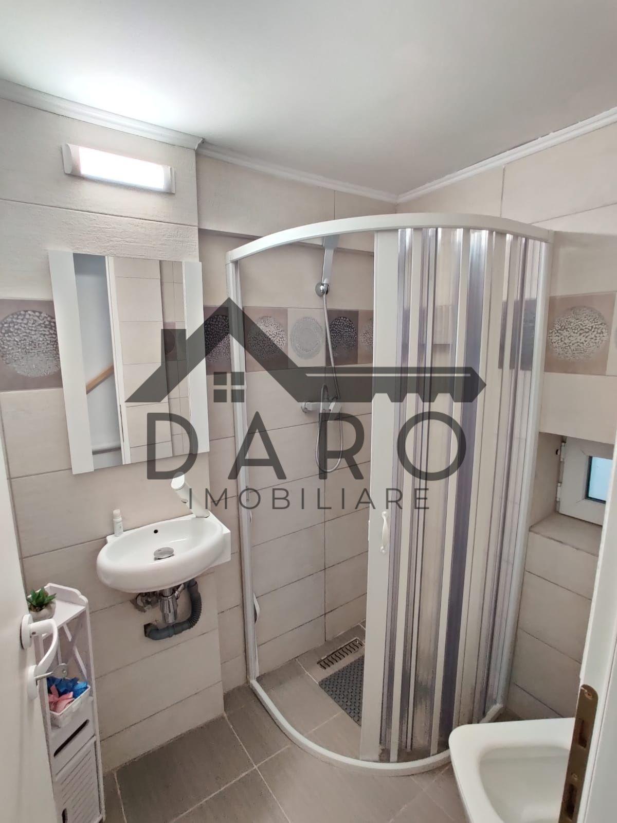 Închiriez garsoniera cu 2 camere in zona centrala ideala pentru studenți - 6