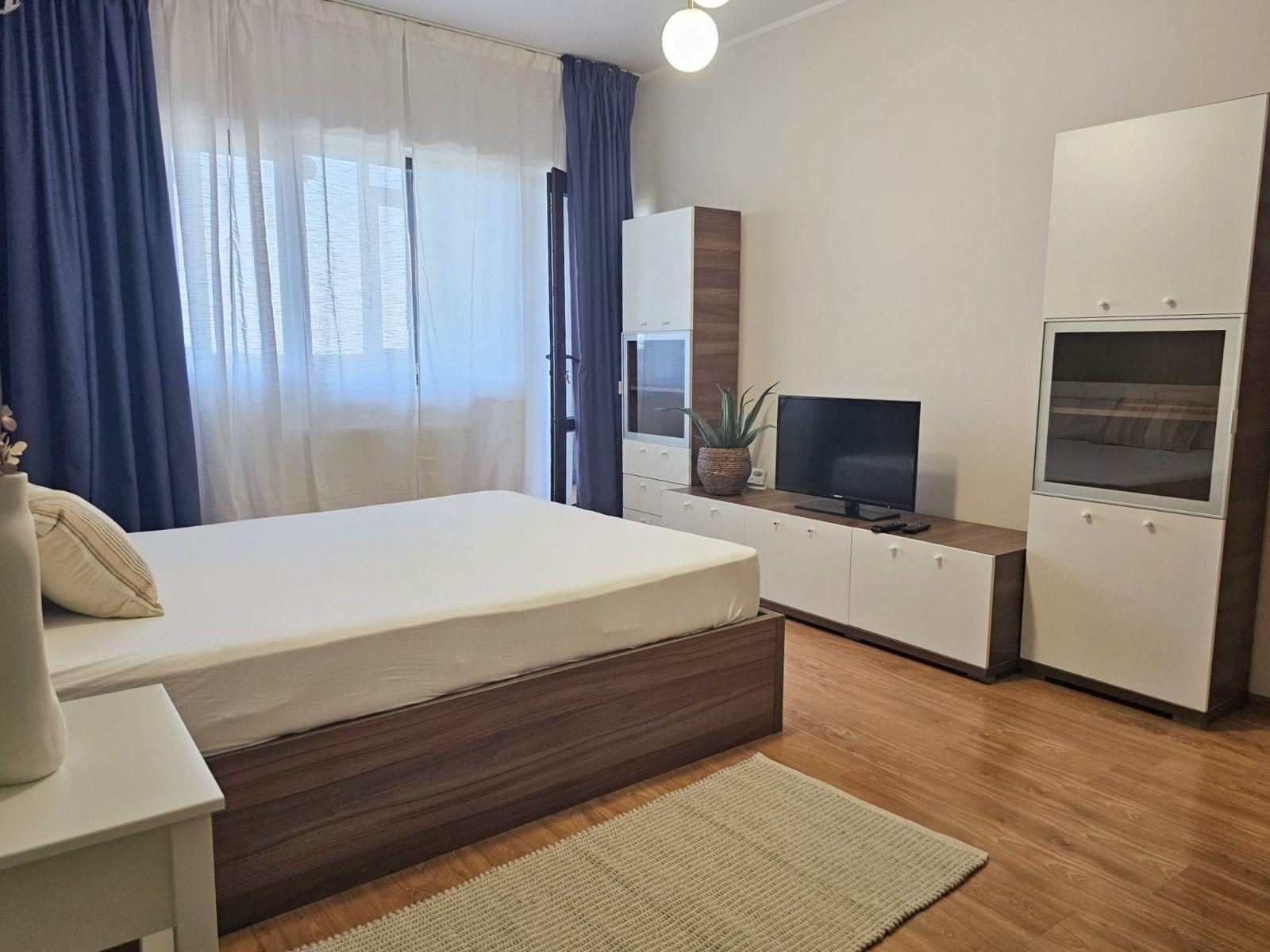 De inchiriat o camera Italian Residence, etaj 9/12, 420 euro - 22