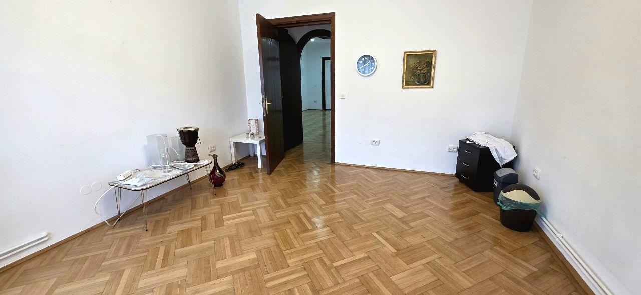 Dacia apartament 4 camere nemobilate de inchiriat - 7