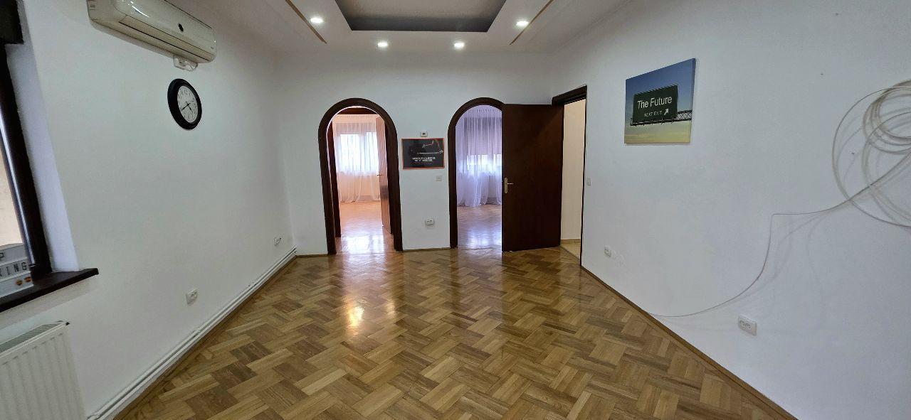 Dacia apartament 4 camere nemobilate de inchiriat - 2