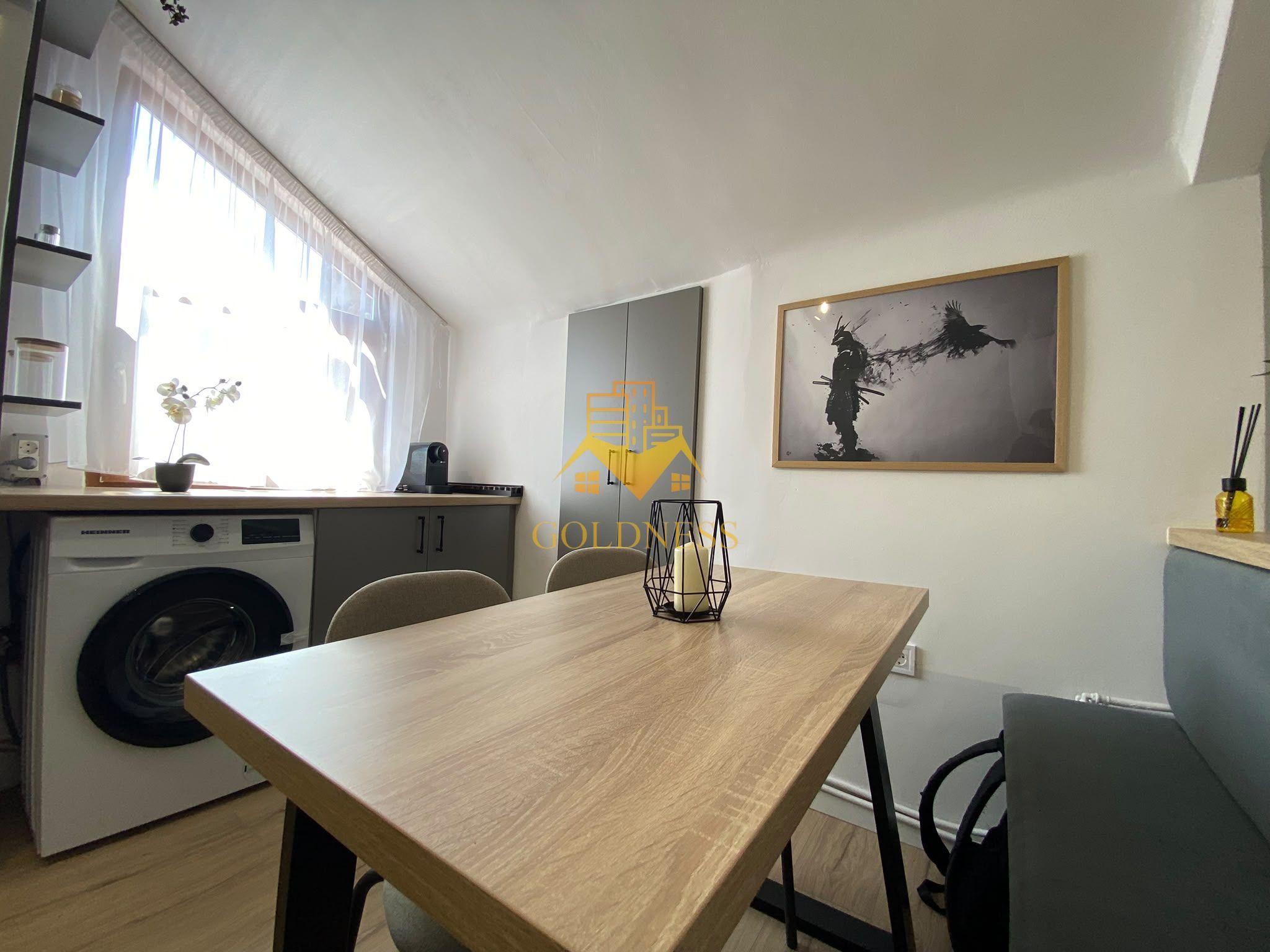 Apartament 40 mp la 2 minute de Piata Muzeului! Bloc istoric cu lift! - 2